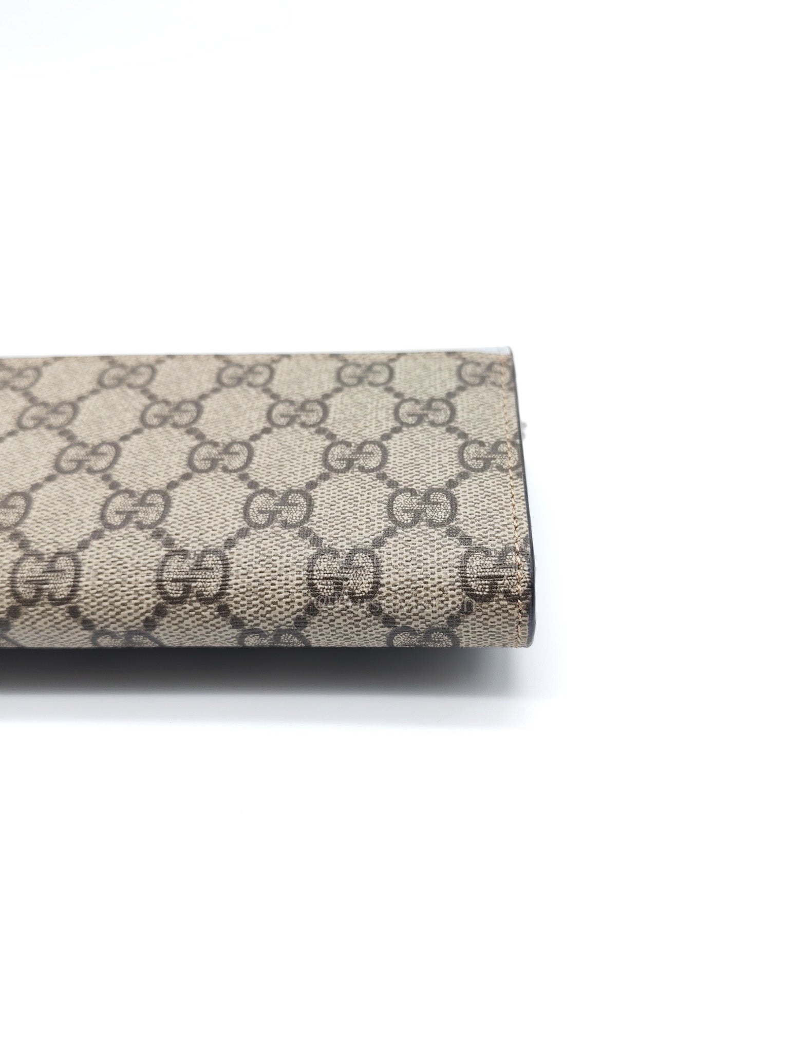 Gucci Supreme Continental Wallet On Chain in Metalic Silver Flap Crossbody Bag | Purse Maison Luxury Bags Shop