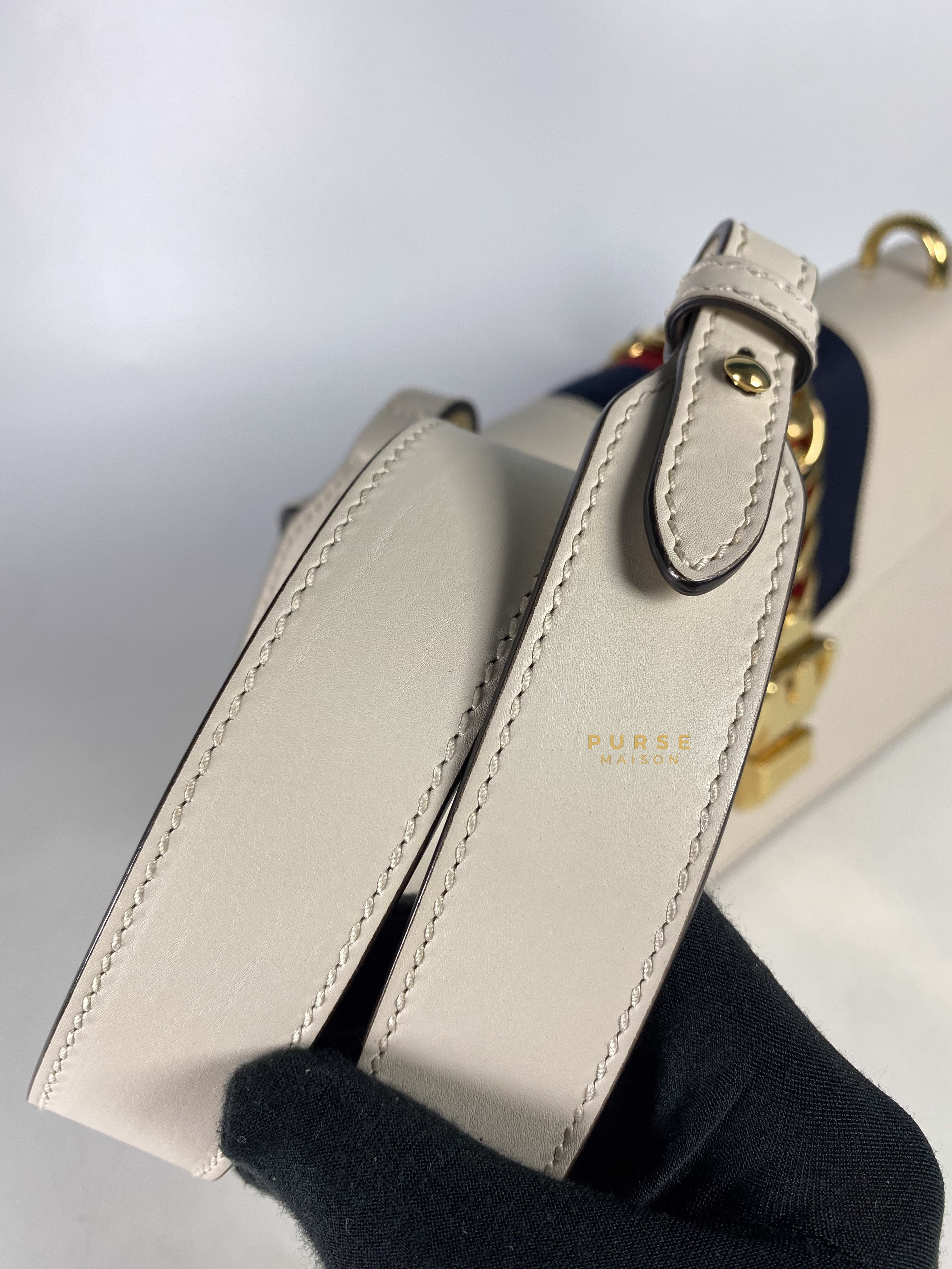 Gucci Sylvie Shoulder Bag in Off White Leather Purse