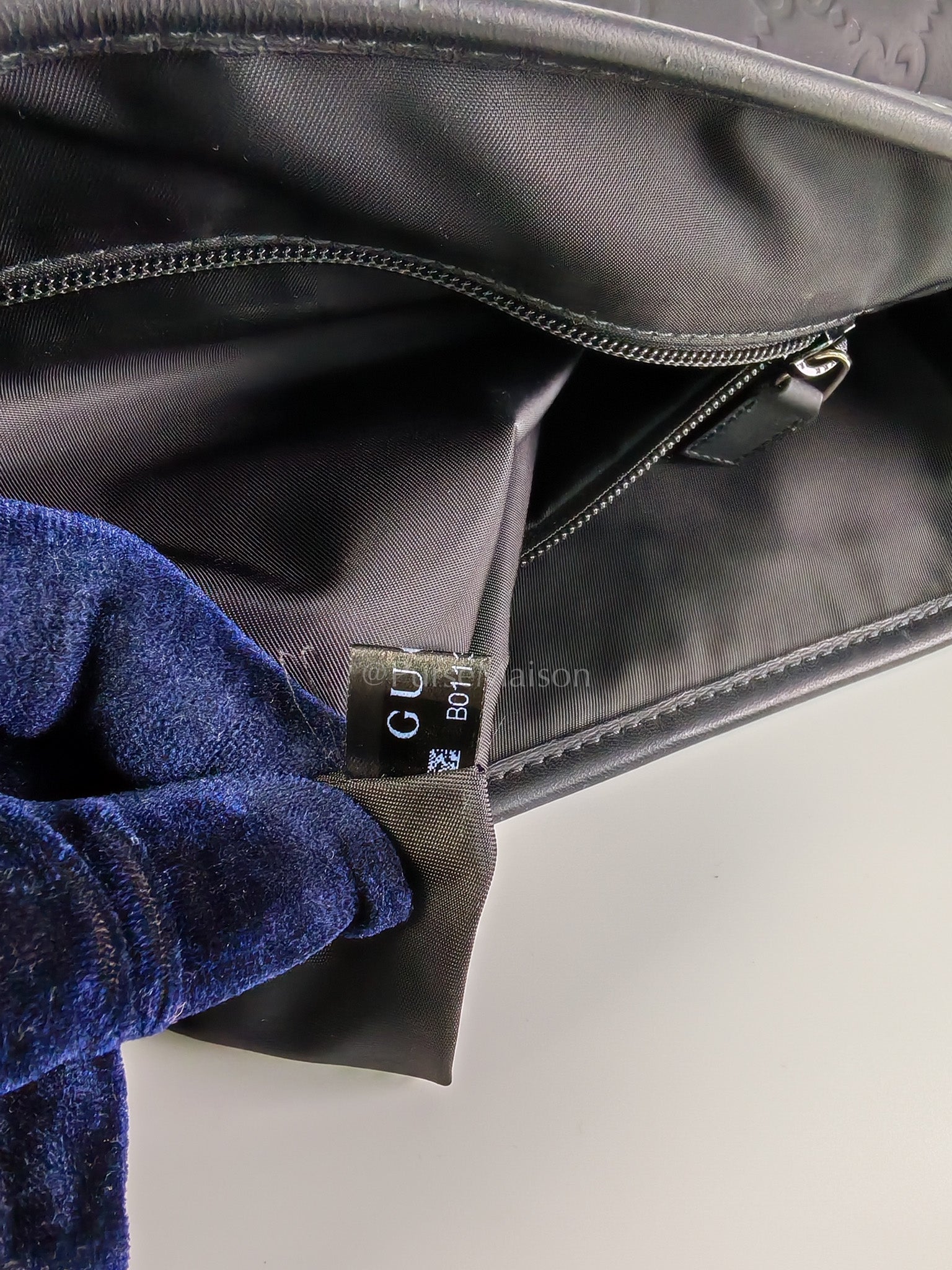 Guccissima Soft Rubber Black Large Messenger Bag | Purse Maison Luxury Bags Shop