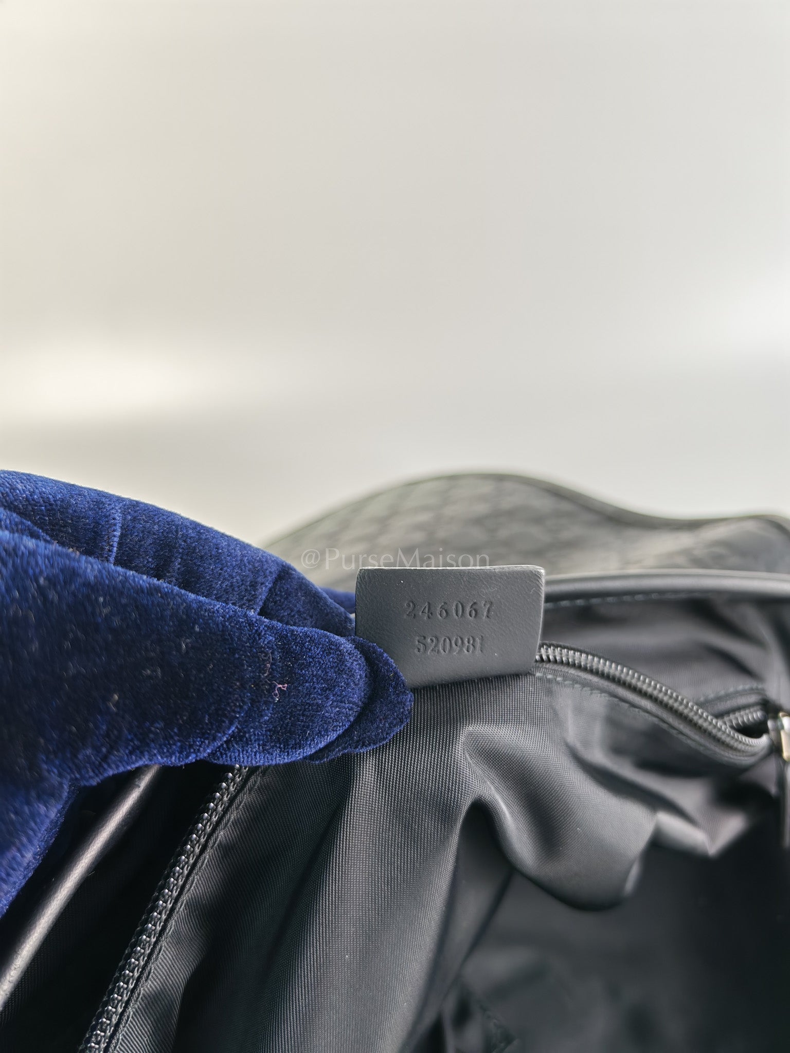 Guccissima Soft Rubber Black Large Messenger Bag | Purse Maison Luxury Bags Shop