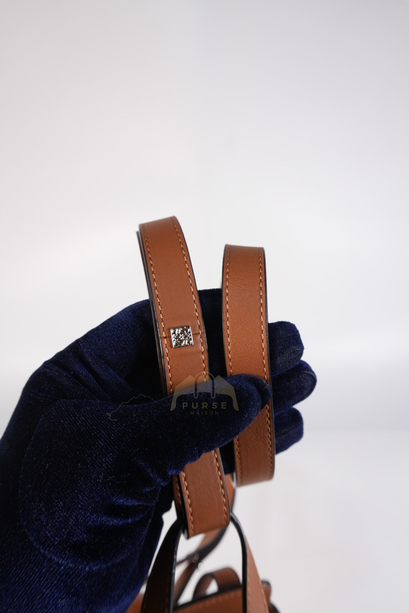 Hammock Mini in Tan Calfskin Leather Crossbody Bag | Purse Maison Luxury Bags Shop