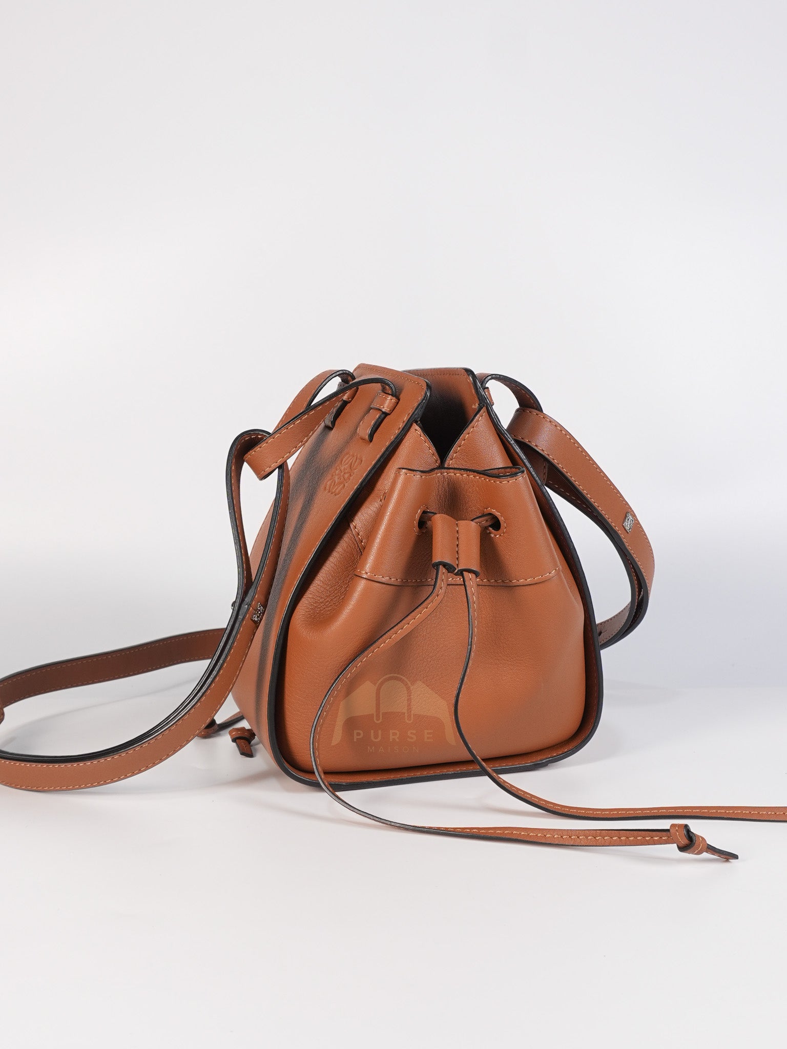 Hammock Mini in Tan Calfskin Leather Crossbody Bag | Purse Maison Luxury Bags Shop