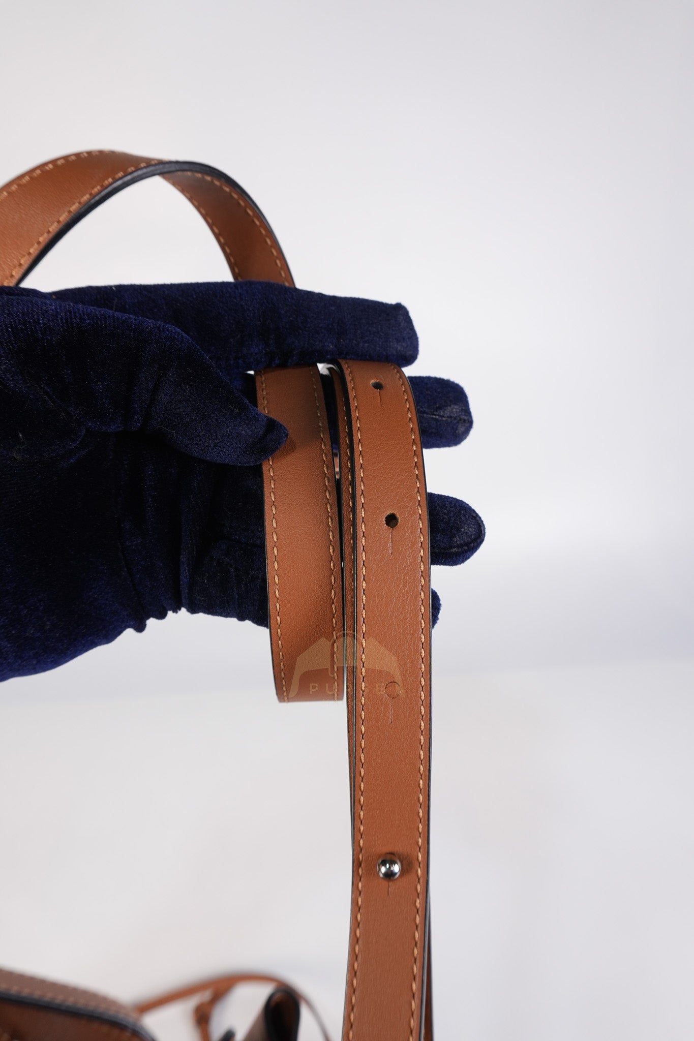 Hammock Mini in Tan Calfskin Leather Crossbody Bag | Purse Maison Luxury Bags Shop