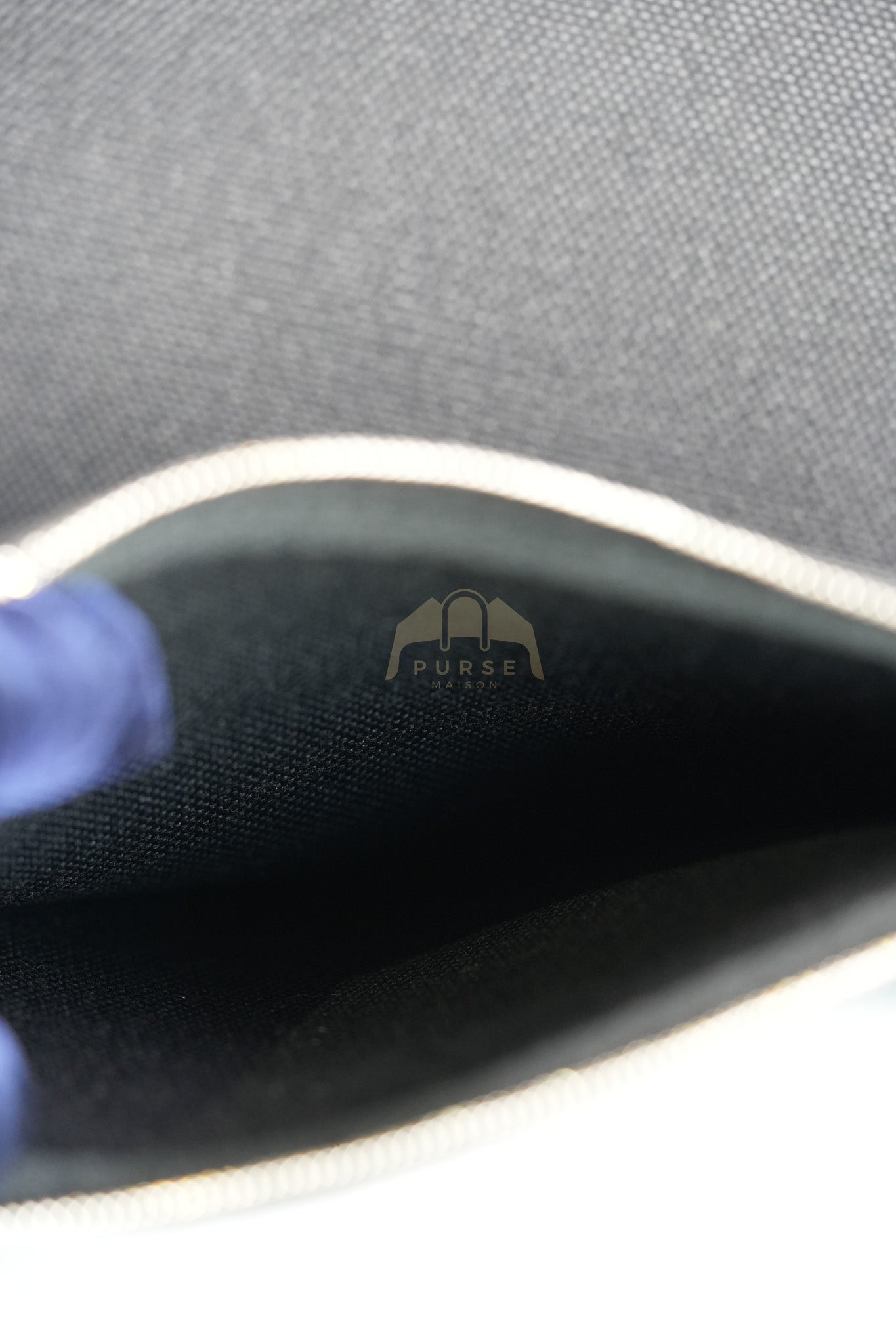 Herbag Messenger 39 in Black Military Toile Vache Hunter & Palladium Hardware Stamp K(2025) | Purse Maison Luxury Bags Shop