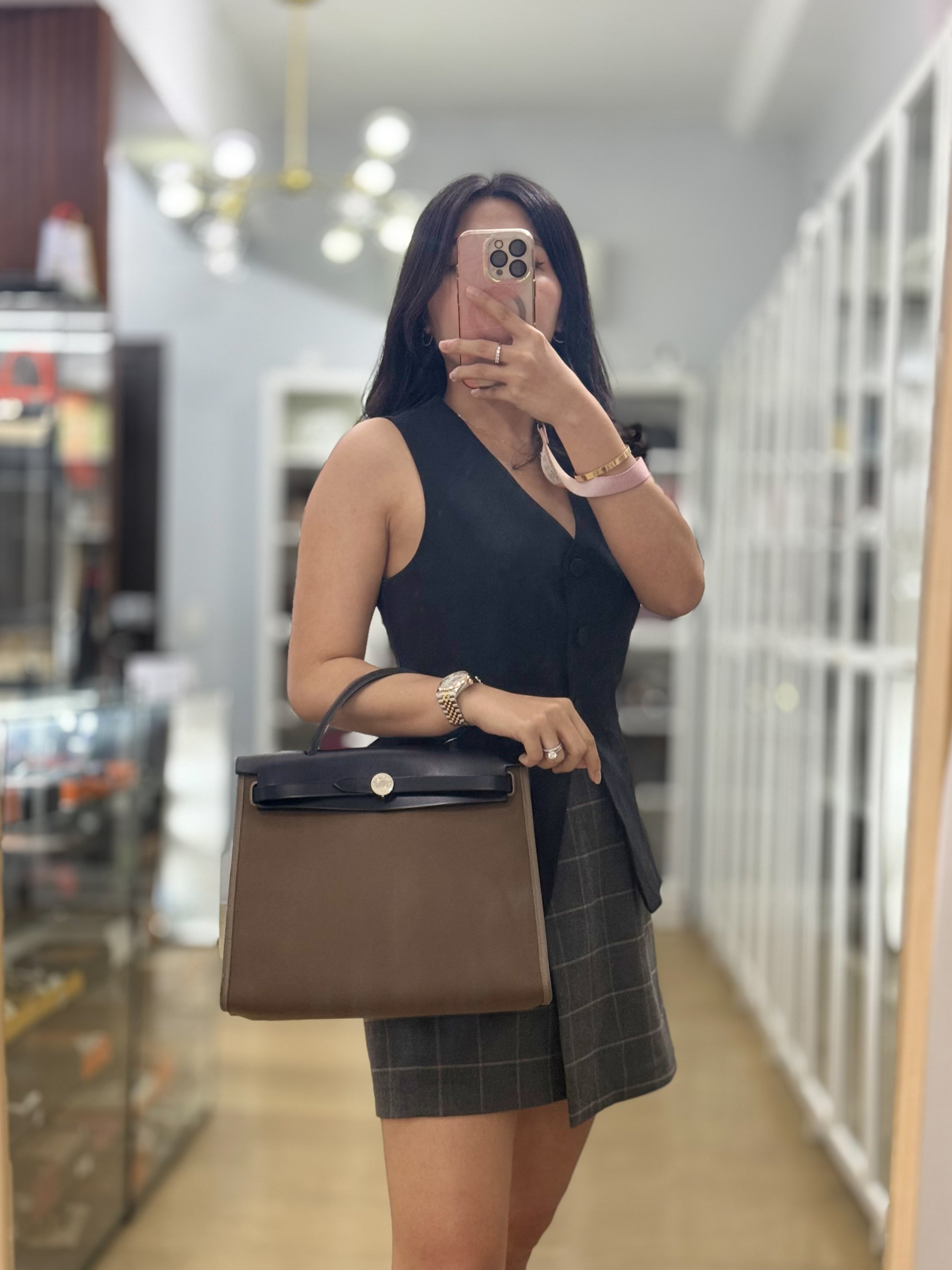 HERMES HERBAG ZIP 31 Herbag Zip 31 laquered bag - Beige | Hermès 