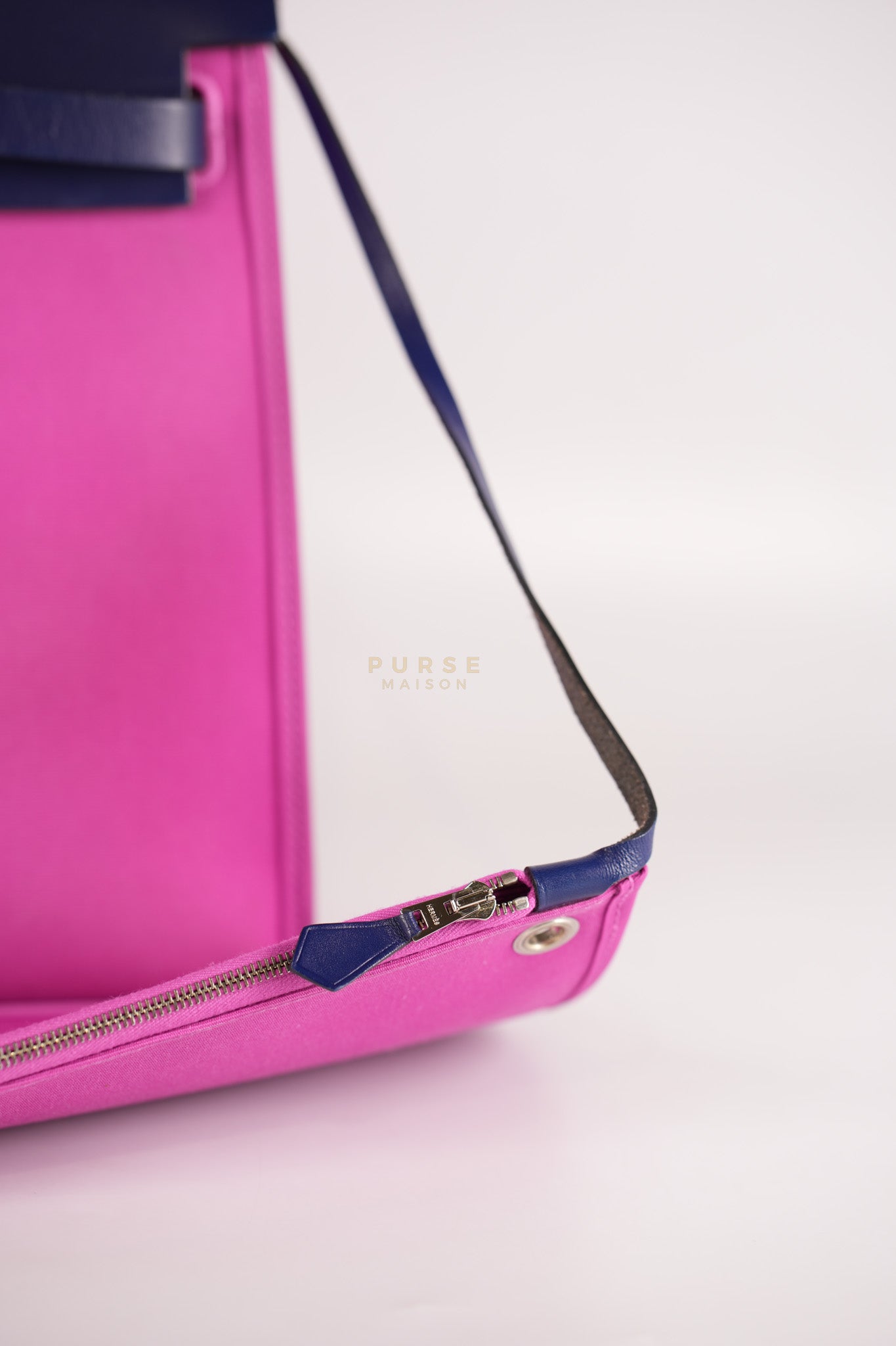 Herbag Zip 31 Vache Hunter Toile Officier Magnolia/Bleu Saphir and Palladium Hardware Stamp Y (2020) | Purse Maison Luxury Bags Shop