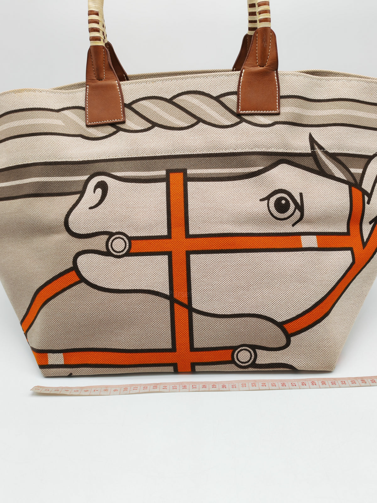 Hermès 31 Ecru Fauves Handbag Tote Bag in Light Beige Multicolor Toile H Canvas Stamp Square O (2011)) | Purse Maison Luxury Bags Shop