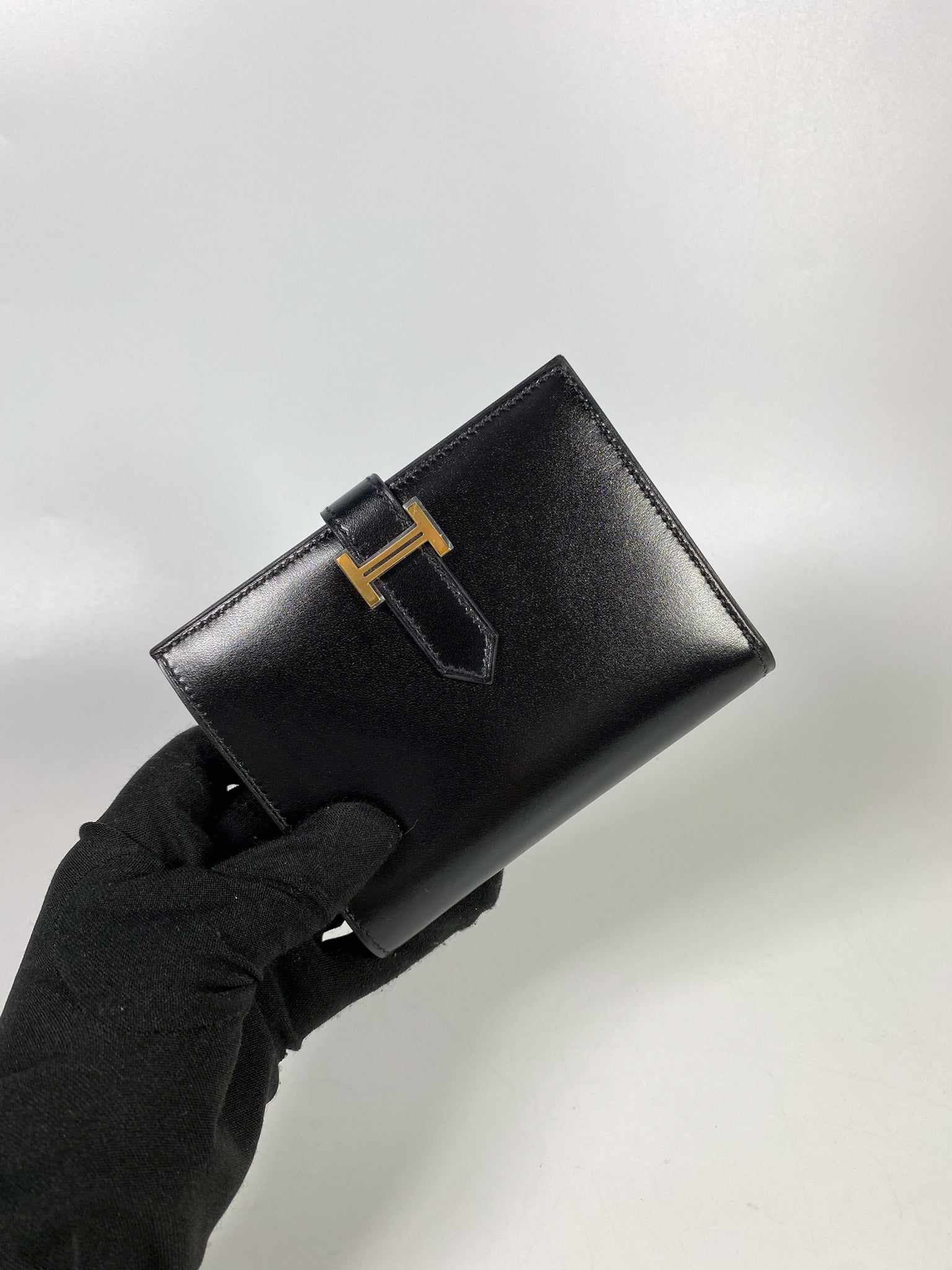 Hermes Bearn Compact Wallet Black Gold Hardware Box Calf Stamp U