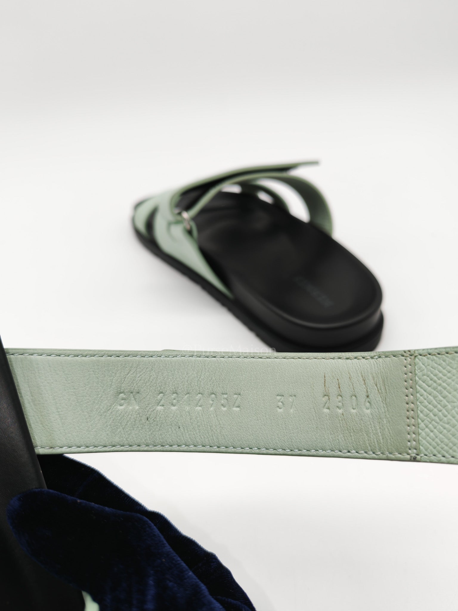 Chypre in Vert Jade Green Epsom Leather Size 37 EU (24cm) | Purse Maison Luxury Bags Shop