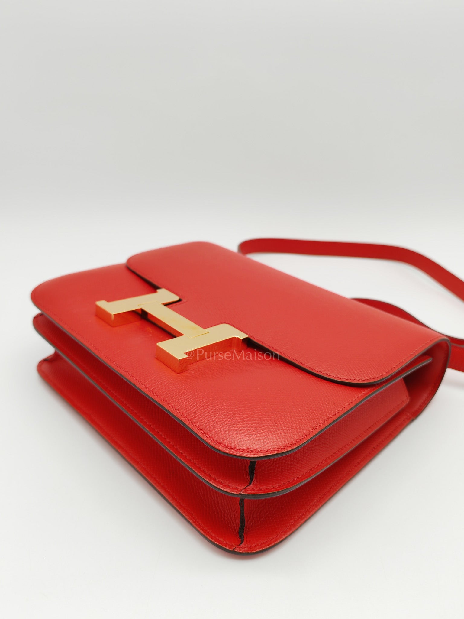 Constance 24 in Red Epsom Leather and Gold Hardware Stamp D(2019) | Purse Maison Luxury Bags Shop