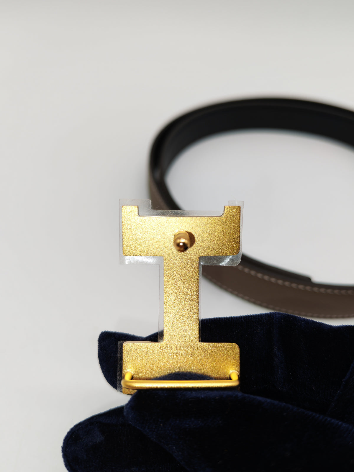 Hermes Constance H Buckle Reversible Belt in Etoupe and Gold Hardware Stamp W (2024) | Purse Maison Luxury Bags Shop
