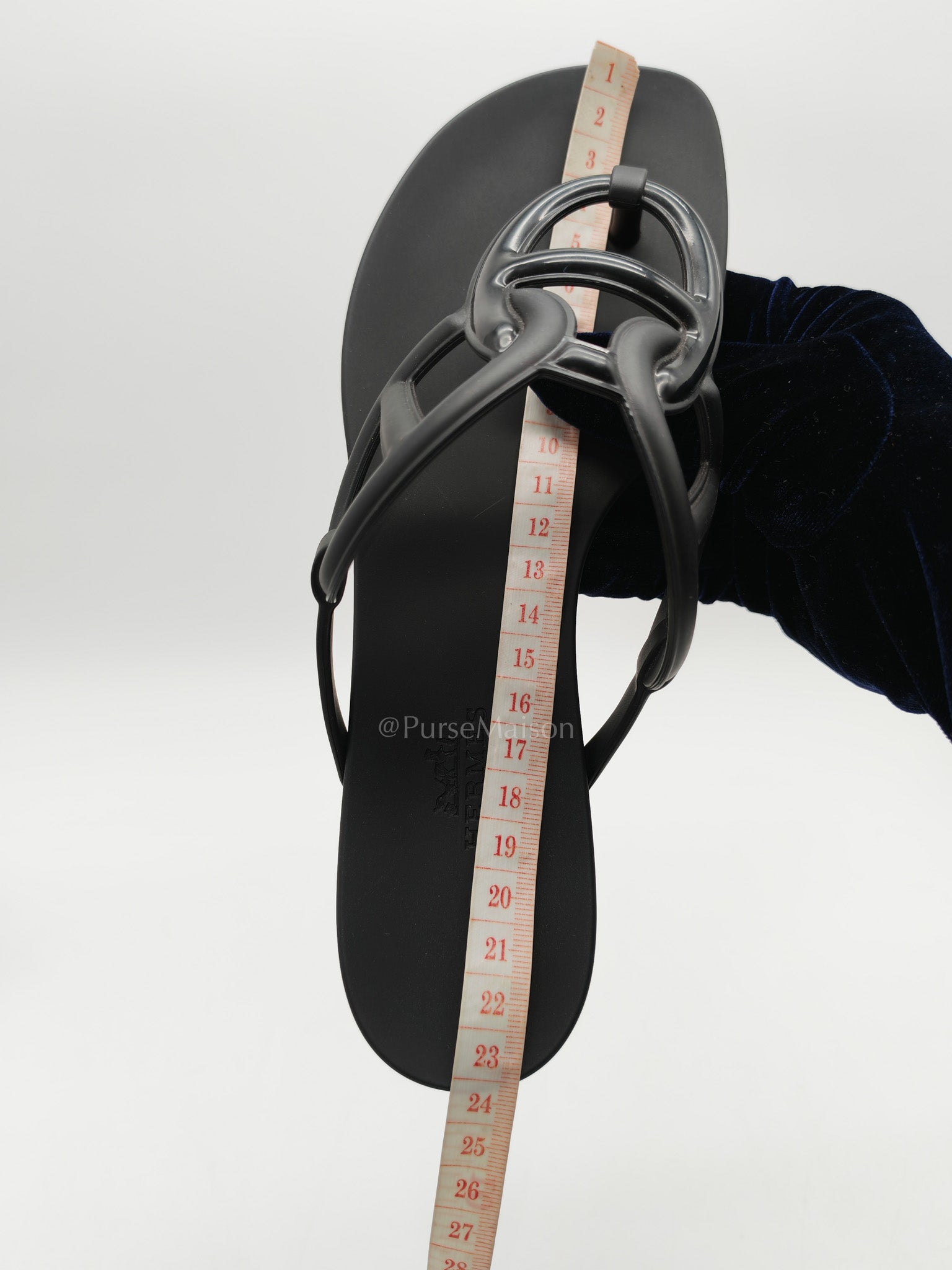 Hermes Egerie Rubber Sandals in Black Size 36 EU (22.5cm) | Purse Maison Luxury Bags Shop
