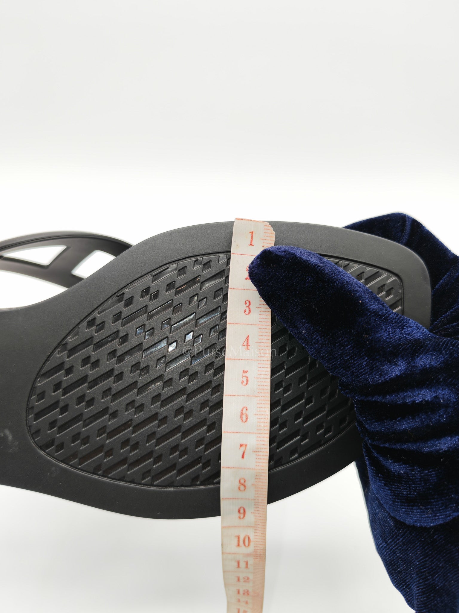 Hermes Egerie Rubber Sandals in Black Size 36 EU (22.5cm) | Purse Maison Luxury Bags Shop
