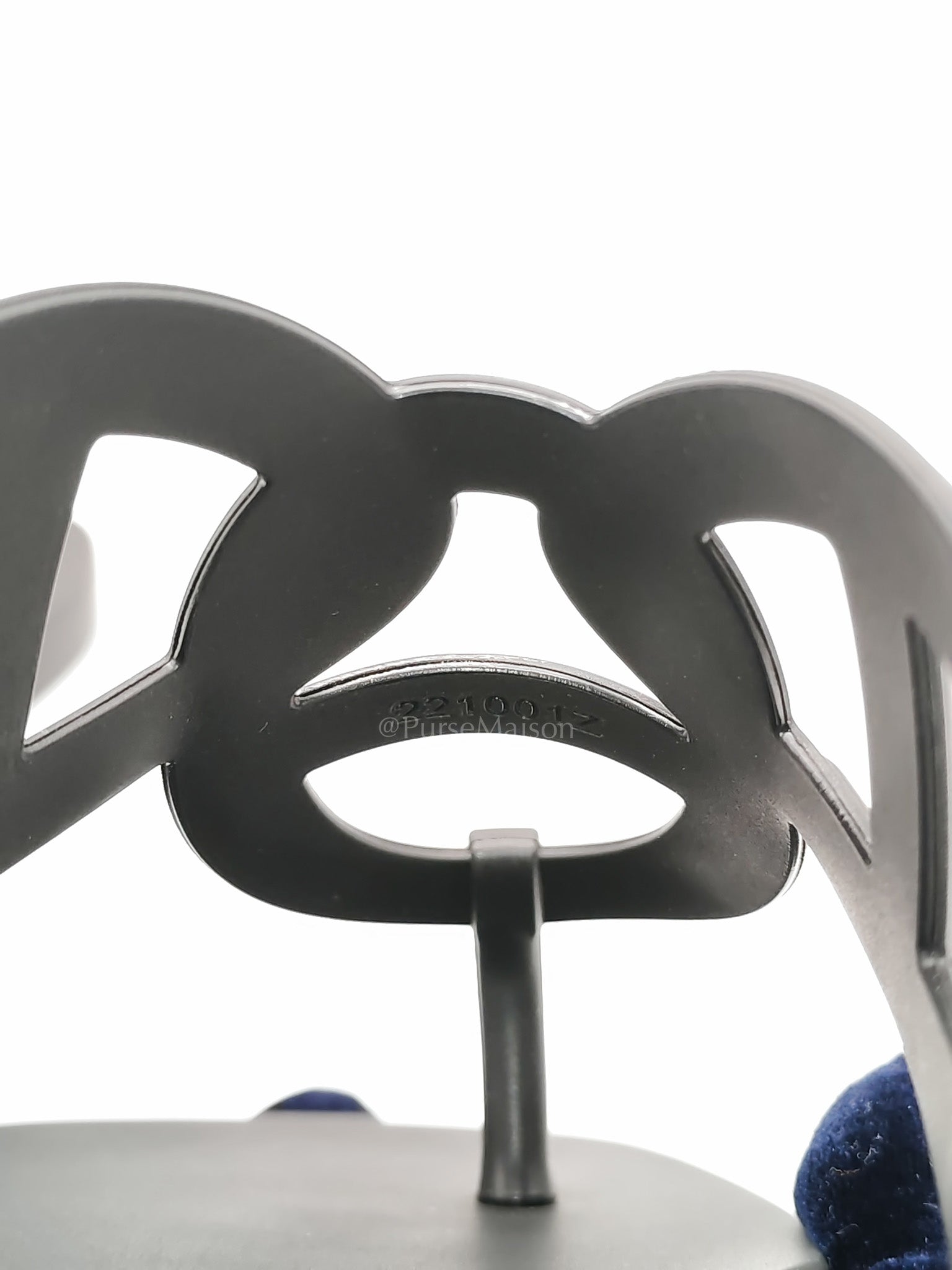 Hermes Egerie Rubber Sandals in Black Size 36 EU (22.5cm) | Purse Maison Luxury Bags Shop