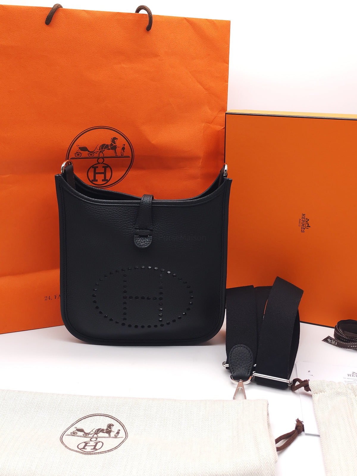 Hermes Evelyne 23 in Black Taurillon Clemence Leather Palladium Hardware Stamp G(2026) | Purse Maison Luxury Bags Shop