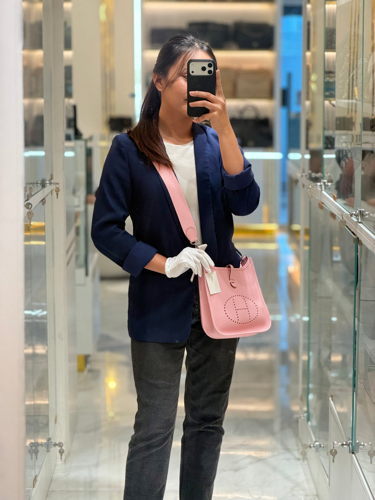 Hermes Evelyne Poche III 23 in Sakura Pink Clemence Leather Palladium Hardware Stamp K (2025) | Purse Maison Luxury Bags Shop
