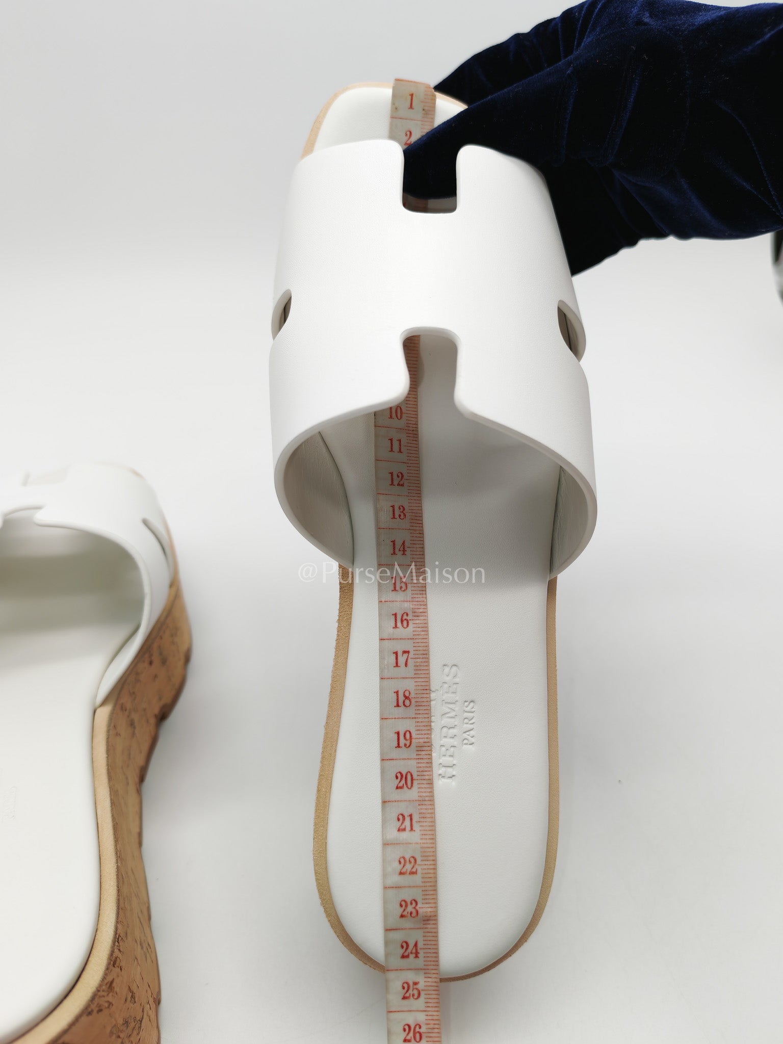 Hermes Eze Sandals in White Calfskin Leather Size 37 EU (24 cm) | Purse Maison Luxury Bags Shop