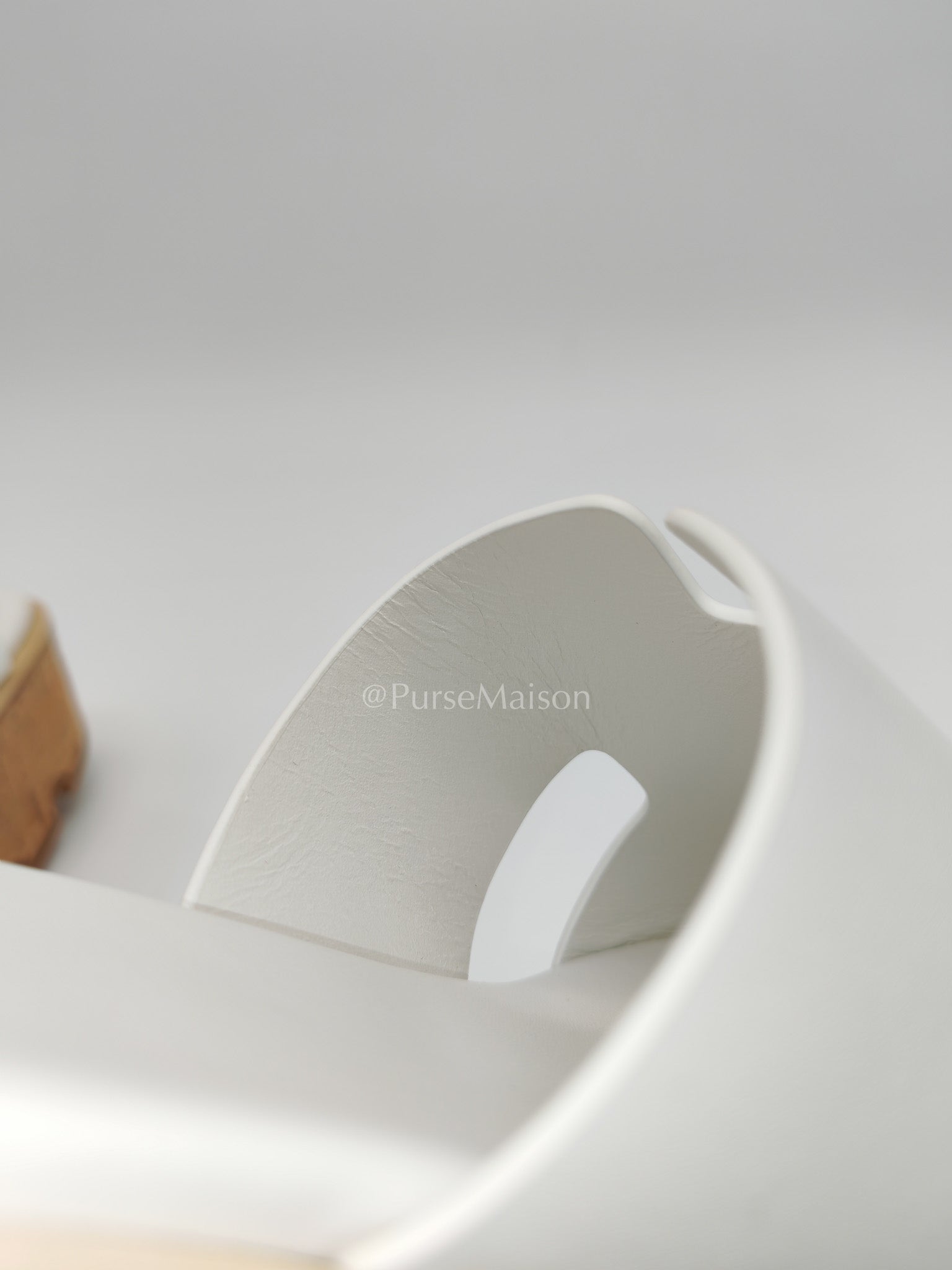 Hermes Eze Sandals in White Calfskin Leather Size 37 EU (24 cm) | Purse Maison Luxury Bags Shop