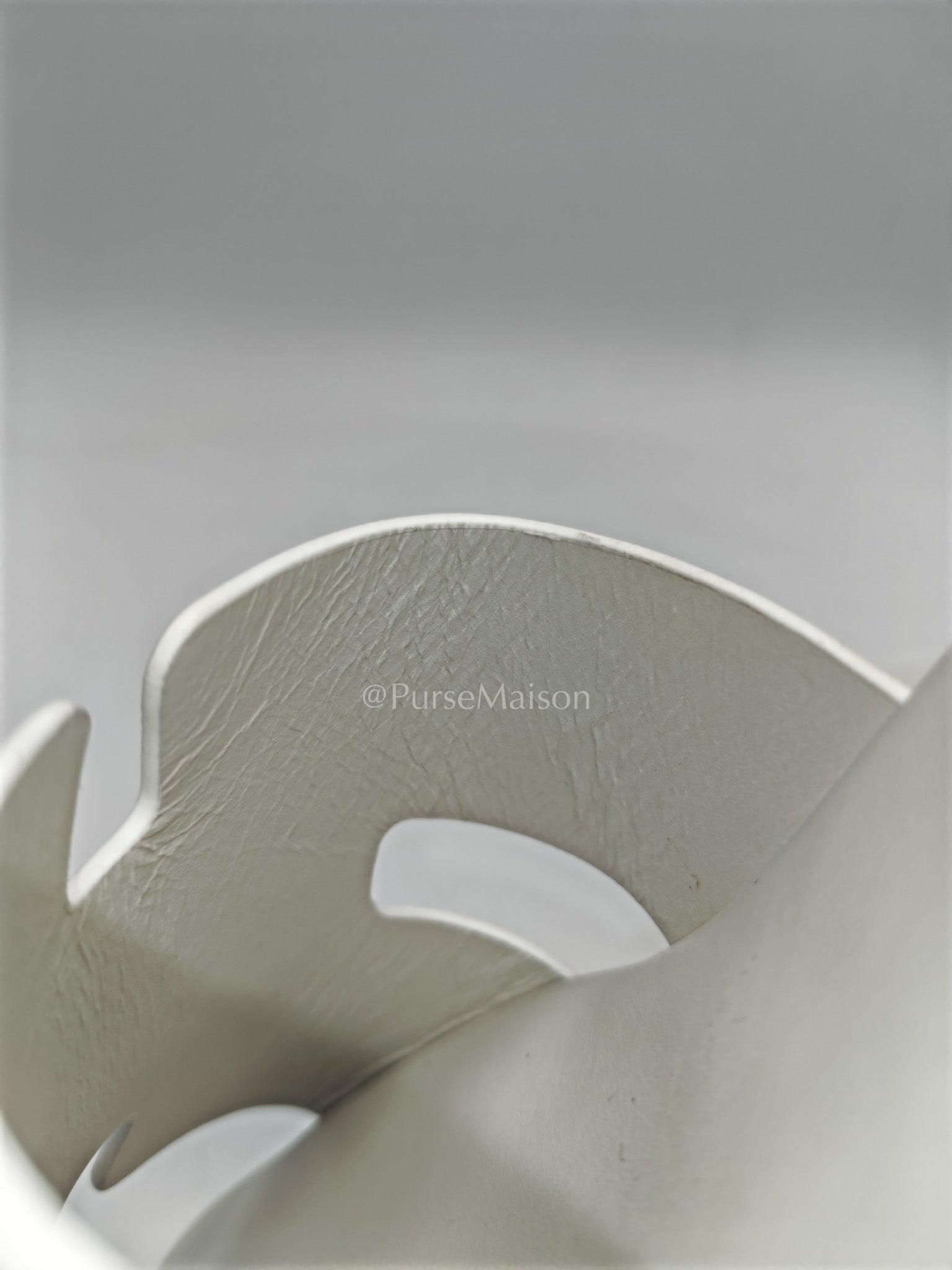 Hermes Eze Sandals in White Calfskin Leather Size 37 EU (24 cm) | Purse Maison Luxury Bags Shop