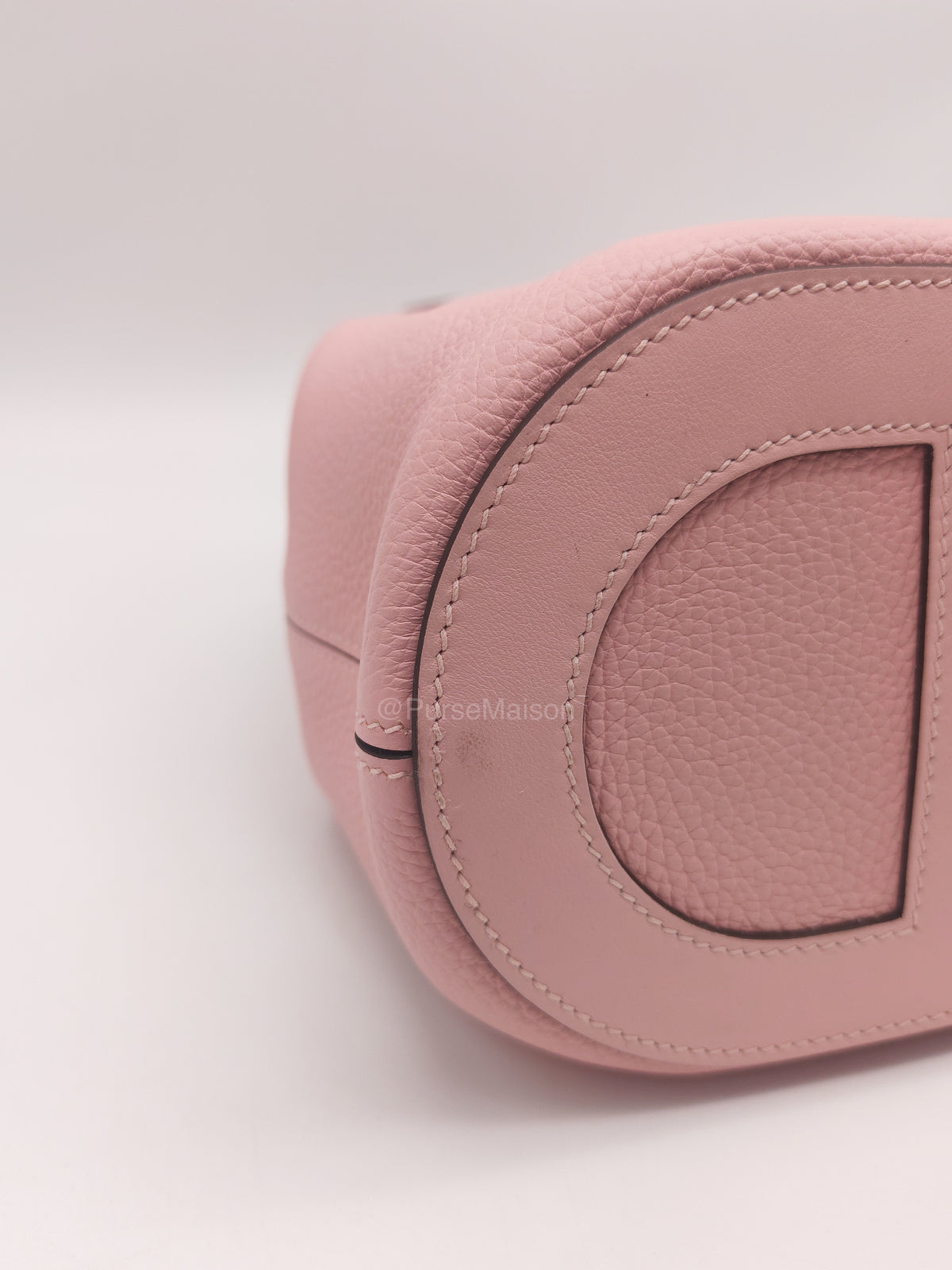 Hermes In the Loop 18 in Rose Sakura CLemence Leather and Palladium Hardware Stamp B (2023) | Purse Maison Luxury Bags Shop