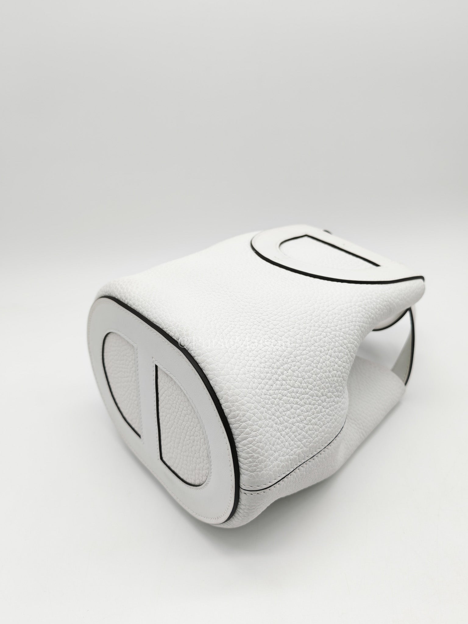 Hermes In The Loop Lock 18 in White Clemence Leather Gold Hardware Stamp B (2023) | Purse Maison Luxury Bags Shop