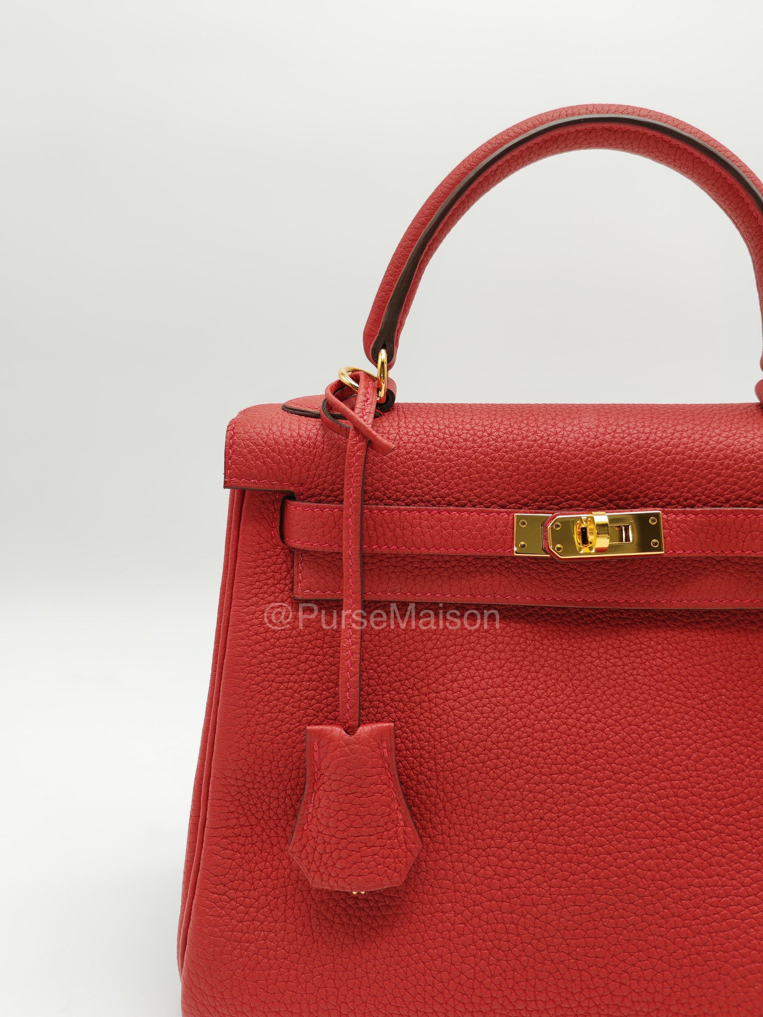 Hermes Kelly 25 Retourne in Rouge Vif Togo Leather and Gold Hardware Stamp Y (2020) | Purse Maison Luxury Bags Shop