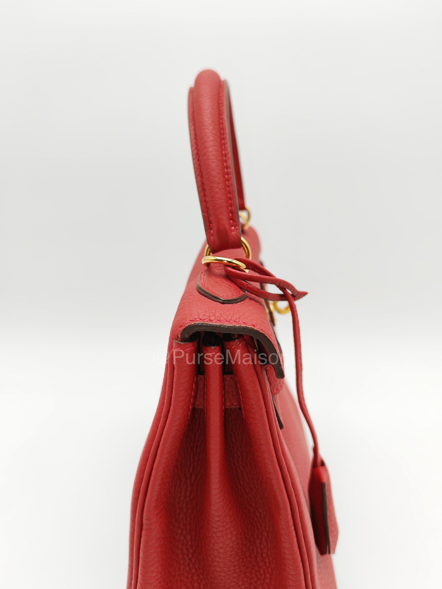 Hermes Kelly 25 Retourne in Rouge Vif Togo Leather and Gold Hardware Stamp Y (2020) | Purse Maison Luxury Bags Shop