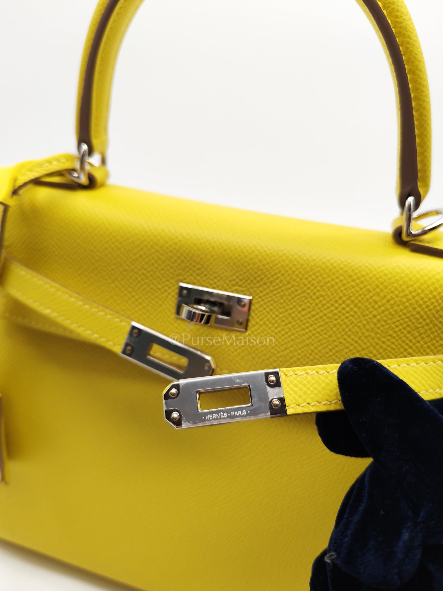 Kelly 25 Sellier in Lime Epsom Leather and Palladiun Hardware Stamp U (2022) | Purse Maison Luxury Bags Shop