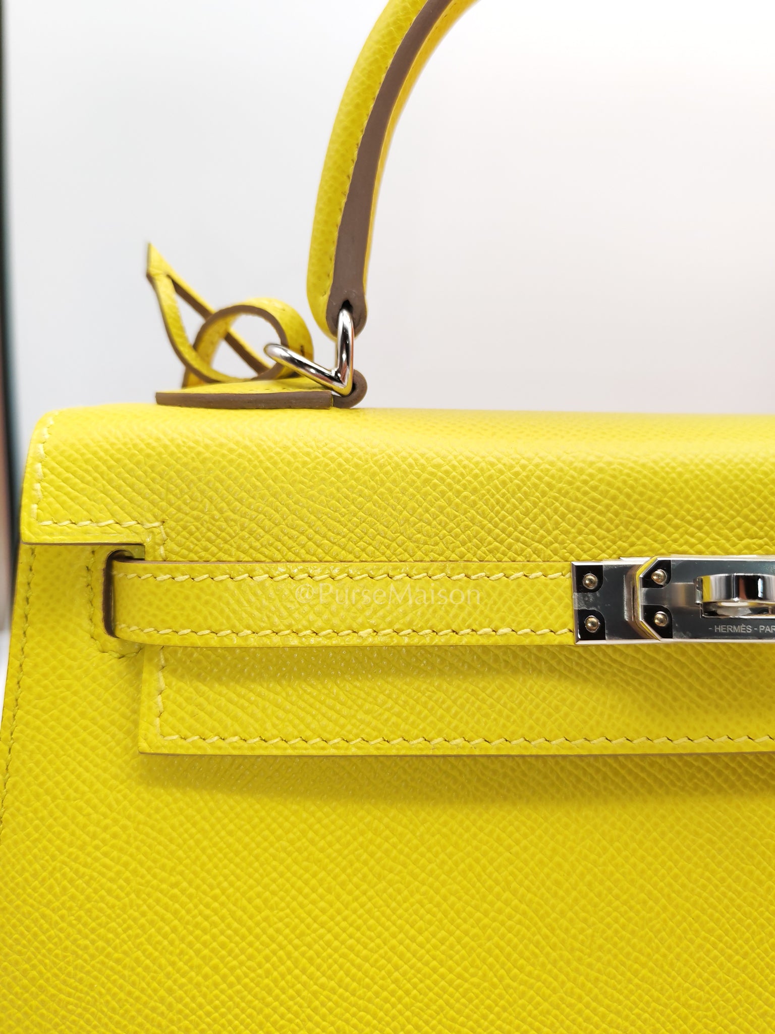 Kelly 25 Sellier in Lime Epsom Leather and Palladiun Hardware Stamp U (2022) | Purse Maison Luxury Bags Shop