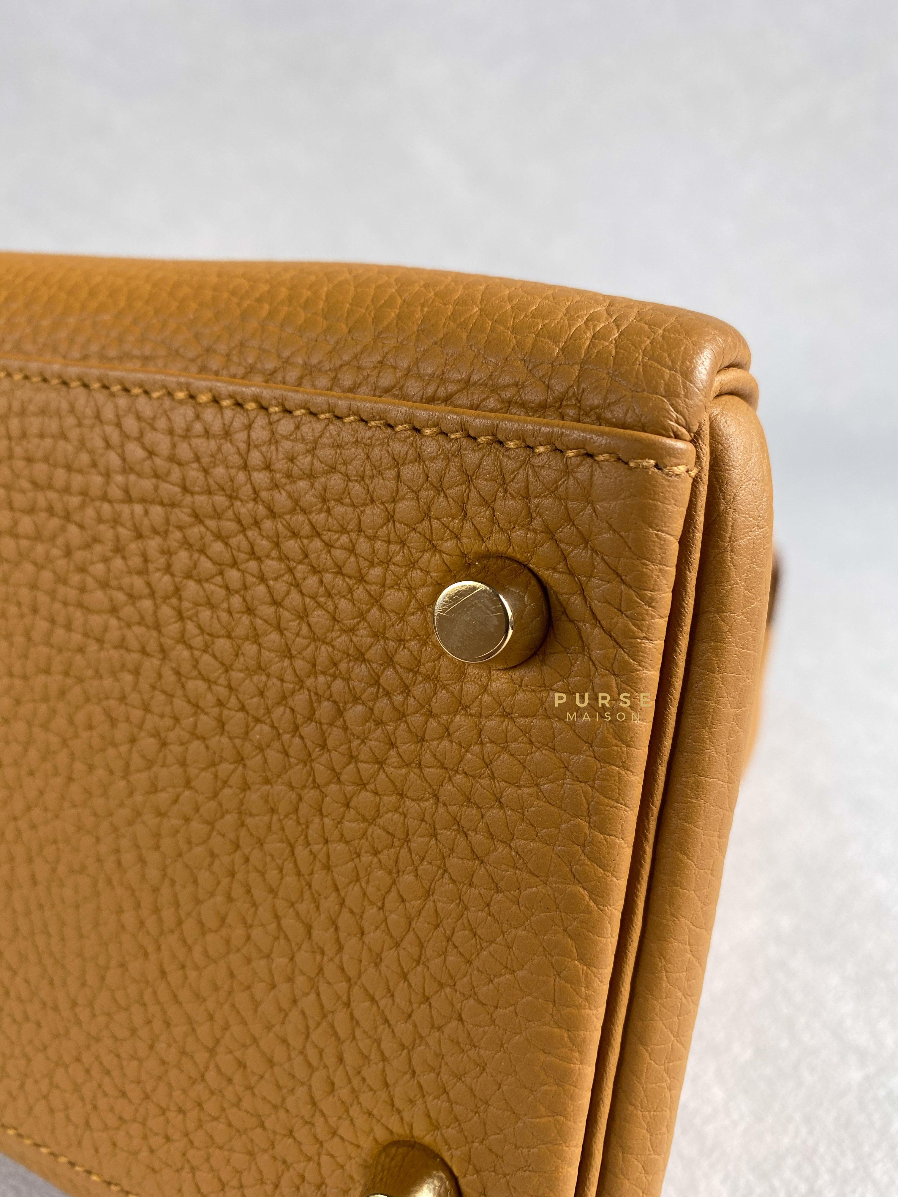 Hermes Kelly 28 Sesame in Clemence Leather and Gold Hardware Stamp Y (2020) | Purse Maison Luxury Bags Shop