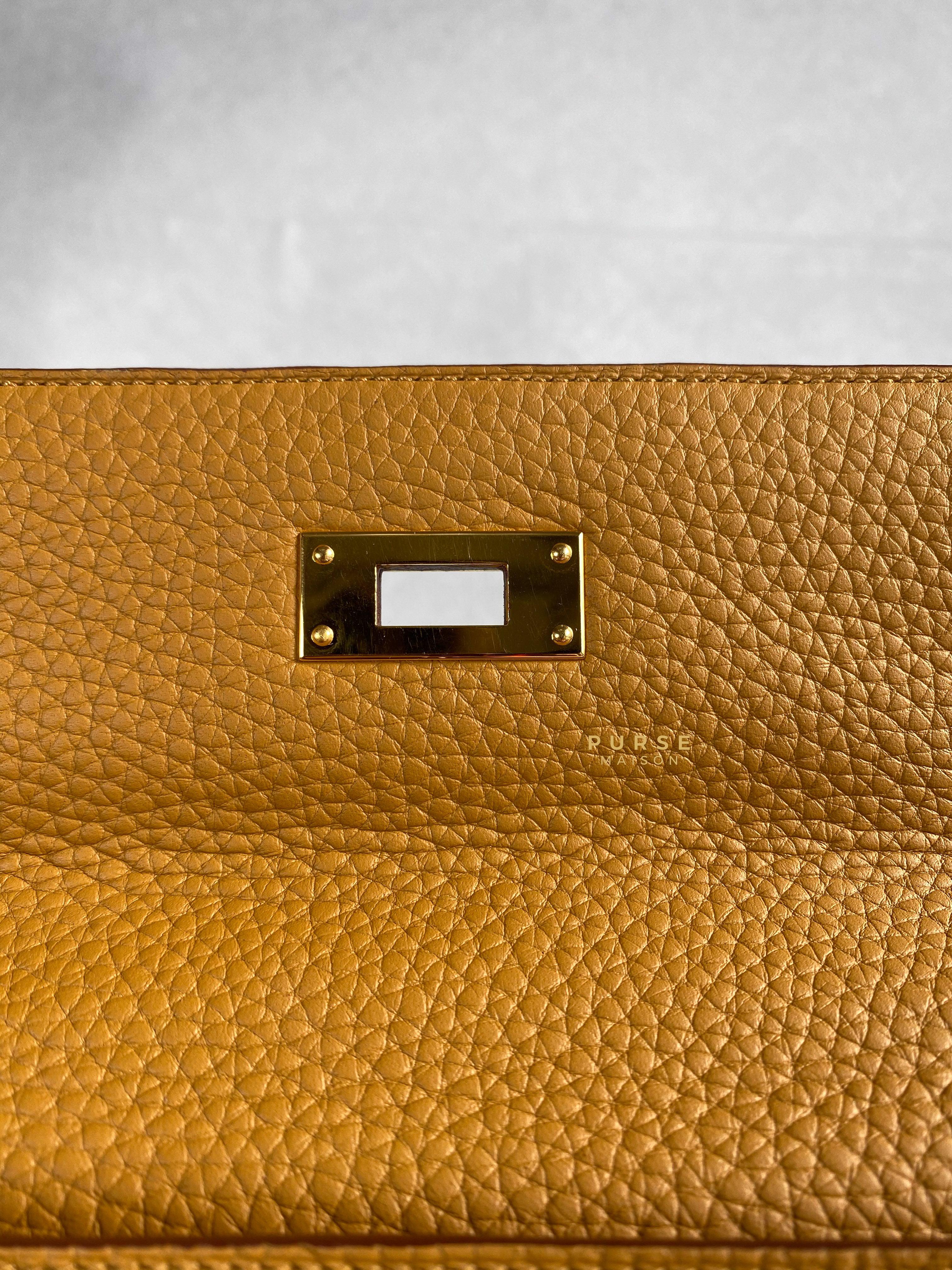Hermes Kelly 28 Sesame in Clemence Leather and Gold Hardware Stamp Y (2020) | Purse Maison Luxury Bags Shop