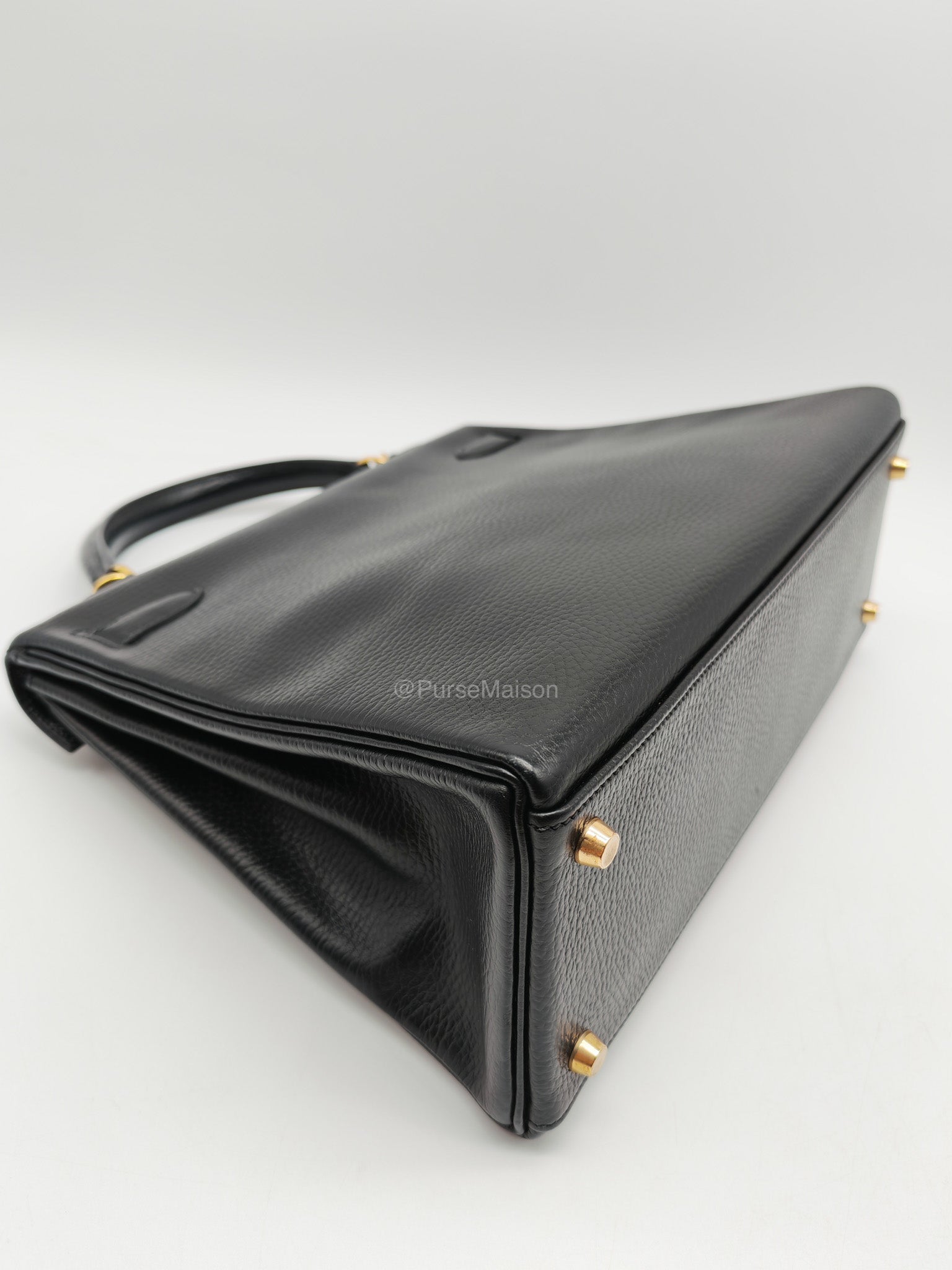 Hermes Kelly 32 in Black Ardennes Taurillon Leather Gold Hardware Stamp Square E(2001) | Purse Maison Luxury Bags Shop