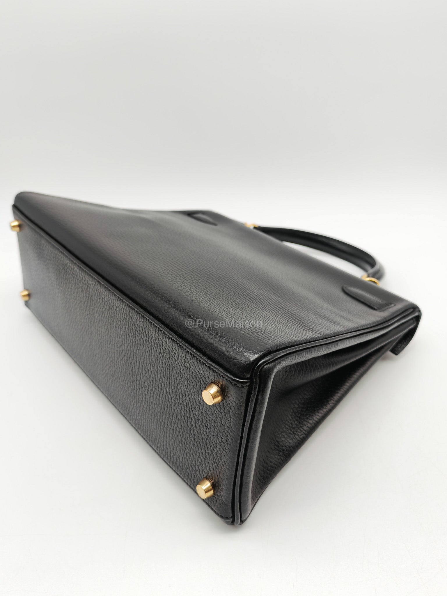 Hermes Kelly 32 in Black Ardennes Taurillon Leather Gold Hardware Stamp Square E(2001) | Purse Maison Luxury Bags Shop