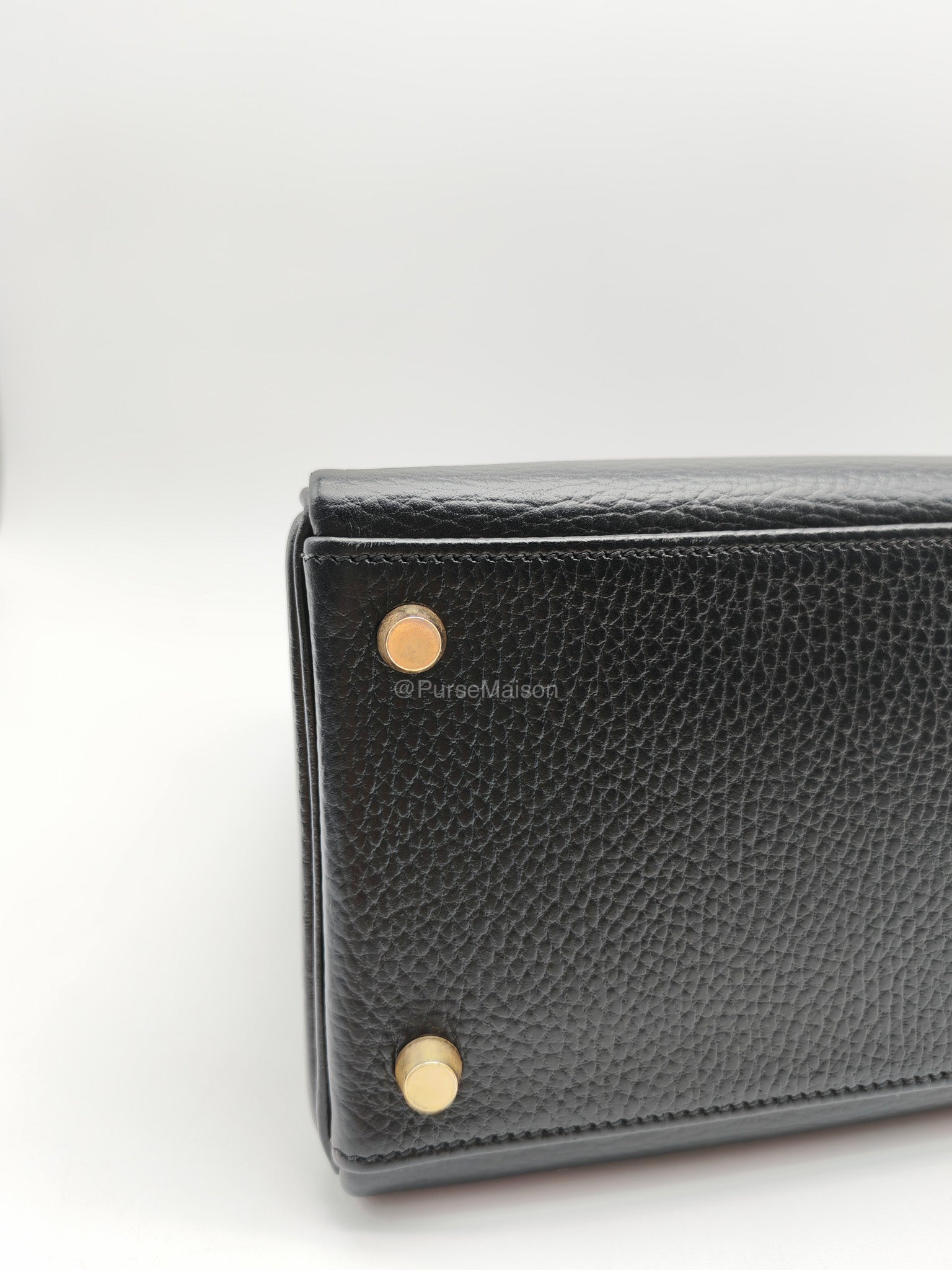 Hermes Kelly 32 in Black Ardennes Taurillon Leather Gold Hardware Stamp Square E(2001) | Purse Maison Luxury Bags Shop