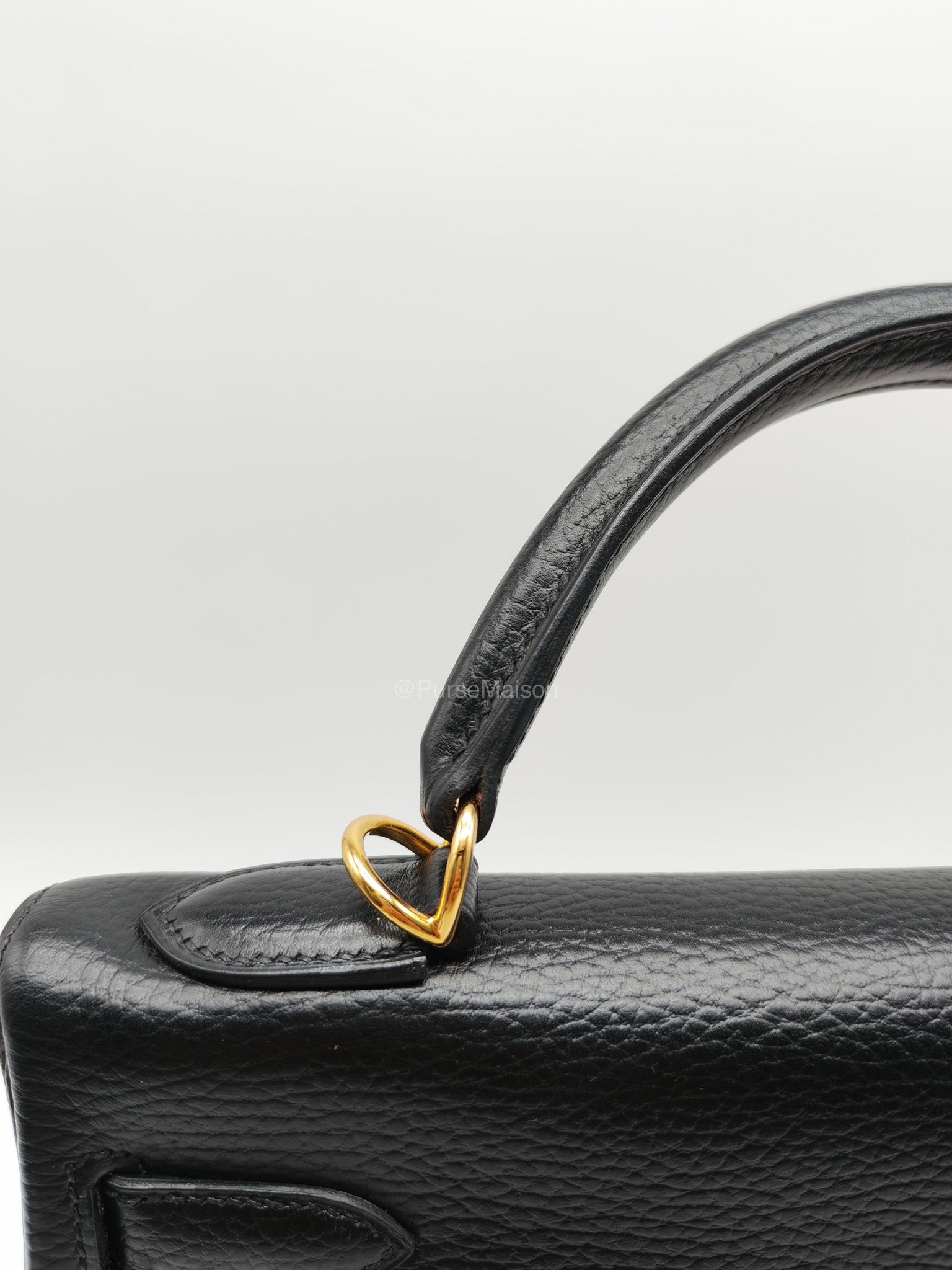 Hermes Kelly 32 in Black Ardennes Taurillon Leather Gold Hardware Stamp Square E(2001) | Purse Maison Luxury Bags Shop