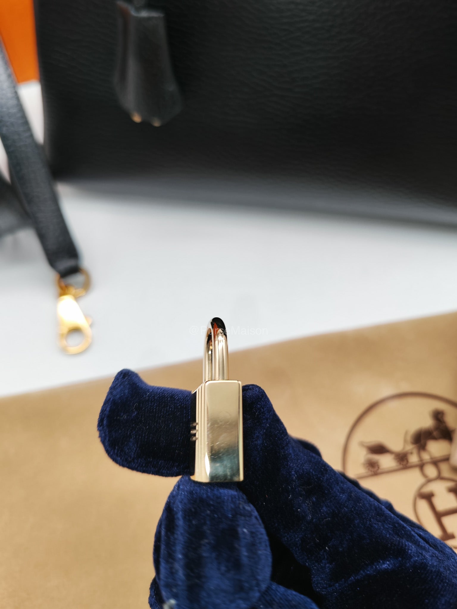 Hermes Kelly 32 in Black Ardennes Taurillon Leather Gold Hardware Stamp Square E(2001) | Purse Maison Luxury Bags Shop