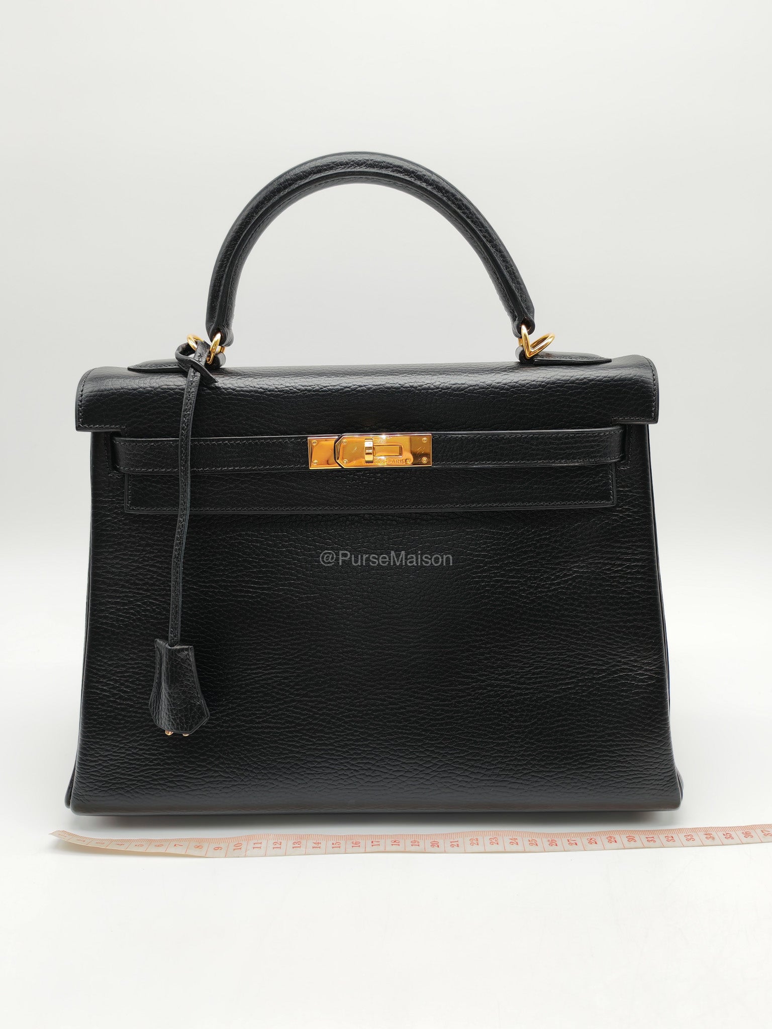 Hermes Kelly 32 in Black Ardennes Taurillon Leather Gold Hardware Stamp Square E(2001) | Purse Maison Luxury Bags Shop