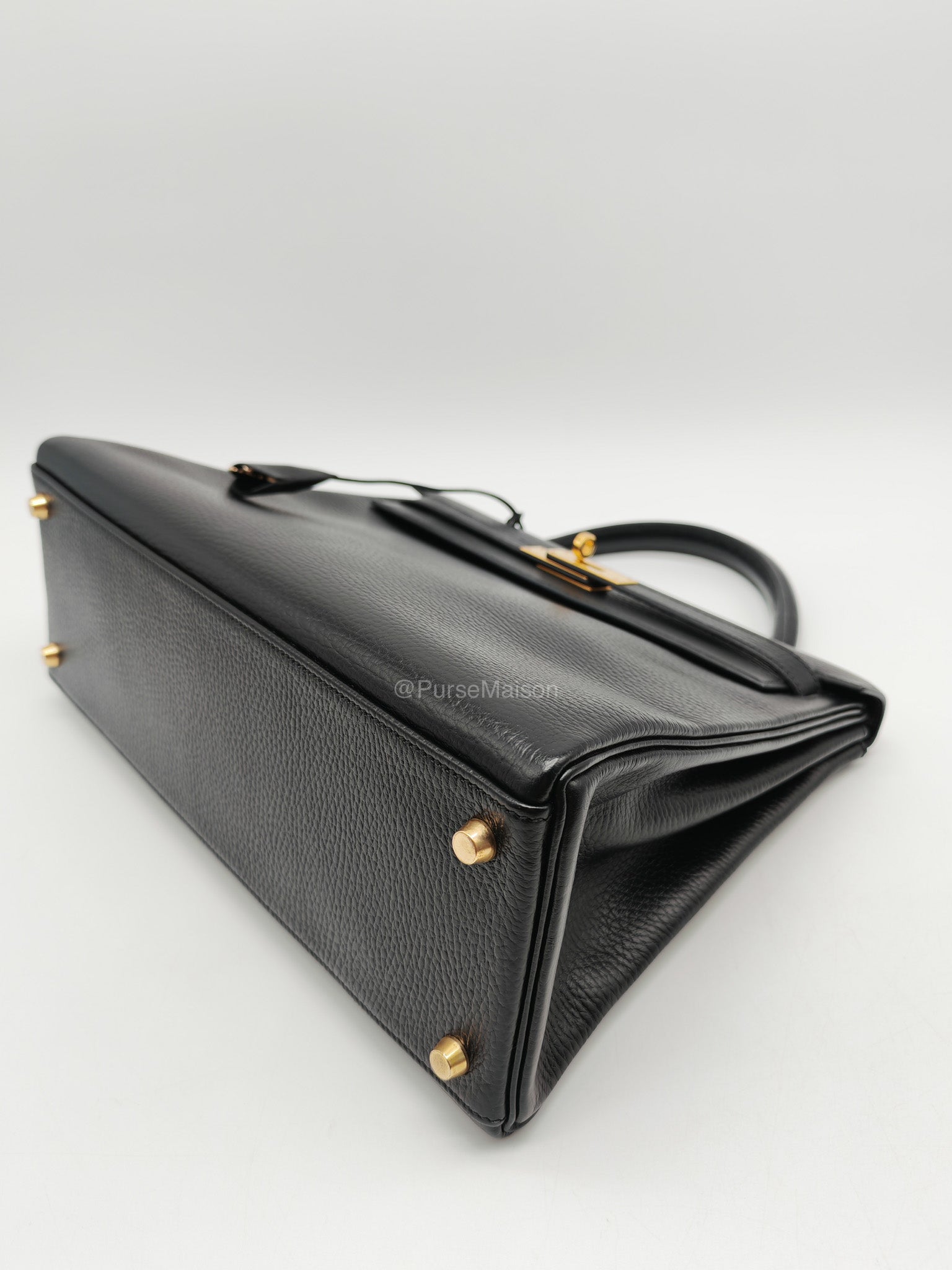 Hermes Kelly 32 in Black Ardennes Taurillon Leather Gold Hardware Stamp Square E(2001) | Purse Maison Luxury Bags Shop