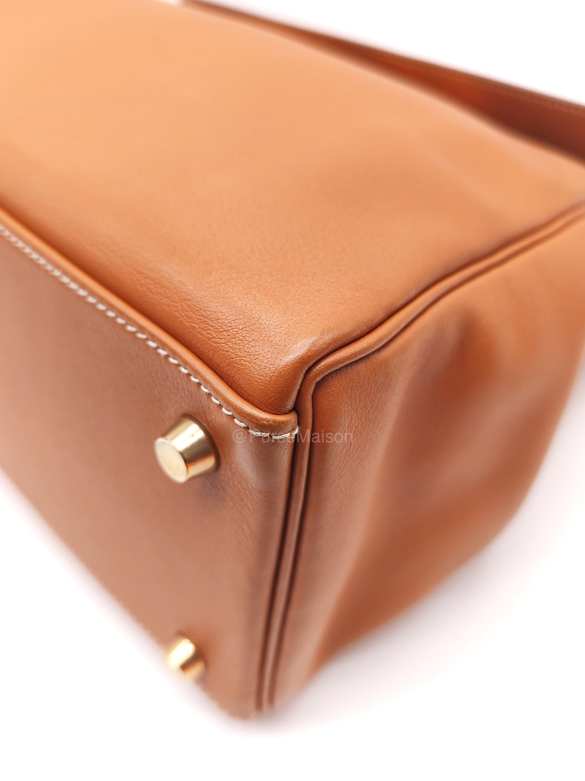 Hermes Kelly 32 Retourne in Gold Swift Leather and Gold Hardware Stamp Square E (2001) | Purse Maison Luxury Bags Shop