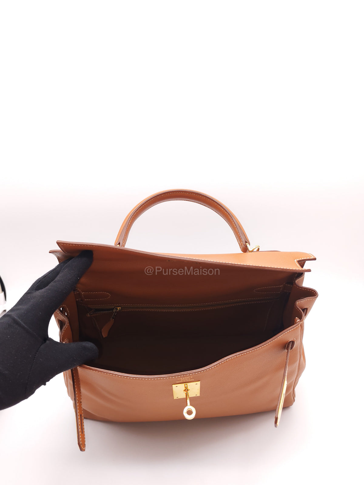 Hermes Kelly 32 Retourne in Gold Swift Leather and Gold Hardware Stamp Square E (2001) | Purse Maison Luxury Bags Shop