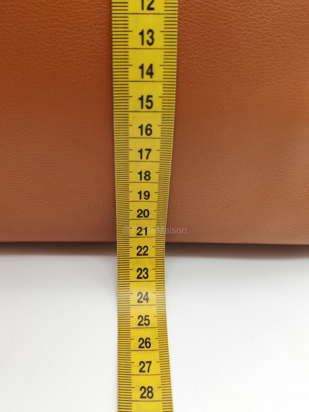 Hermes Kelly 32 Retourne in Gold Swift Leather and Gold Hardware Stamp Square E (2001) | Purse Maison Luxury Bags Shop