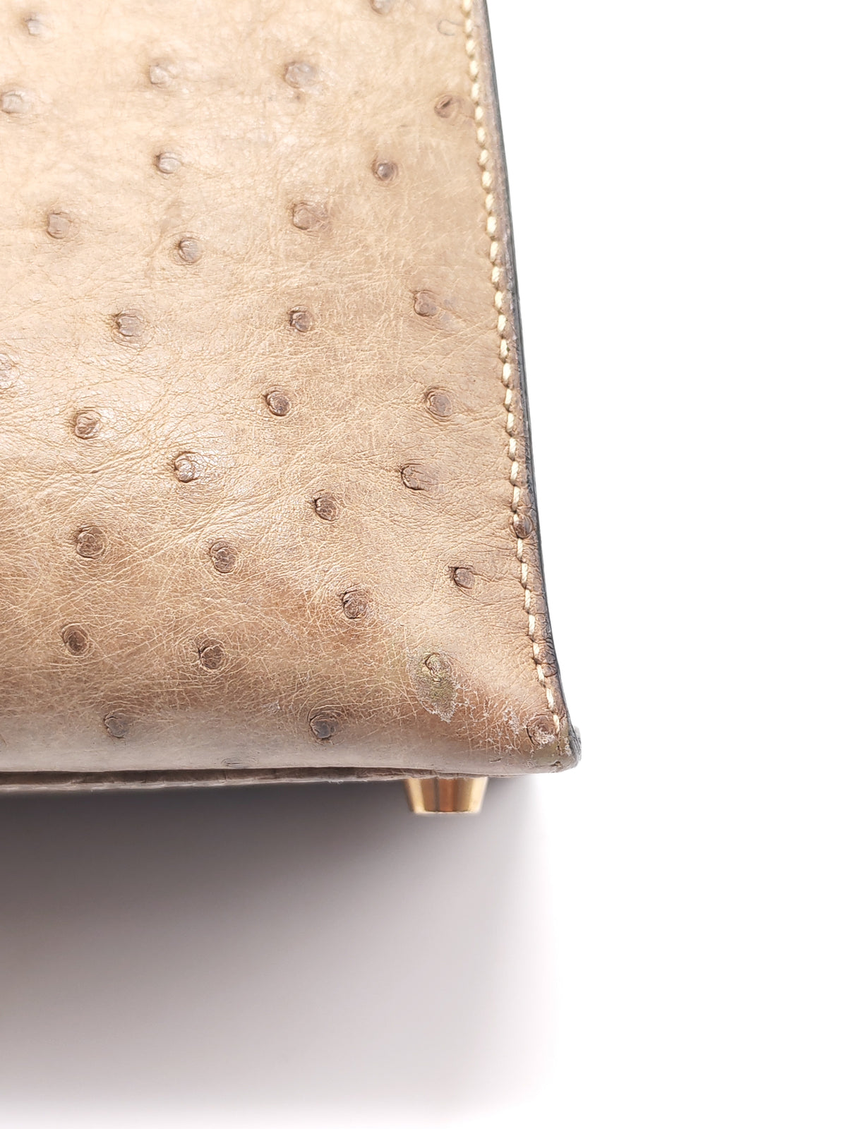 Hermes Kelly 32 Sellier in Mousse Ostrich Leather in Gold Hardware Stamp X Circle (1994) | Purse Maison Luxury Bags Shop