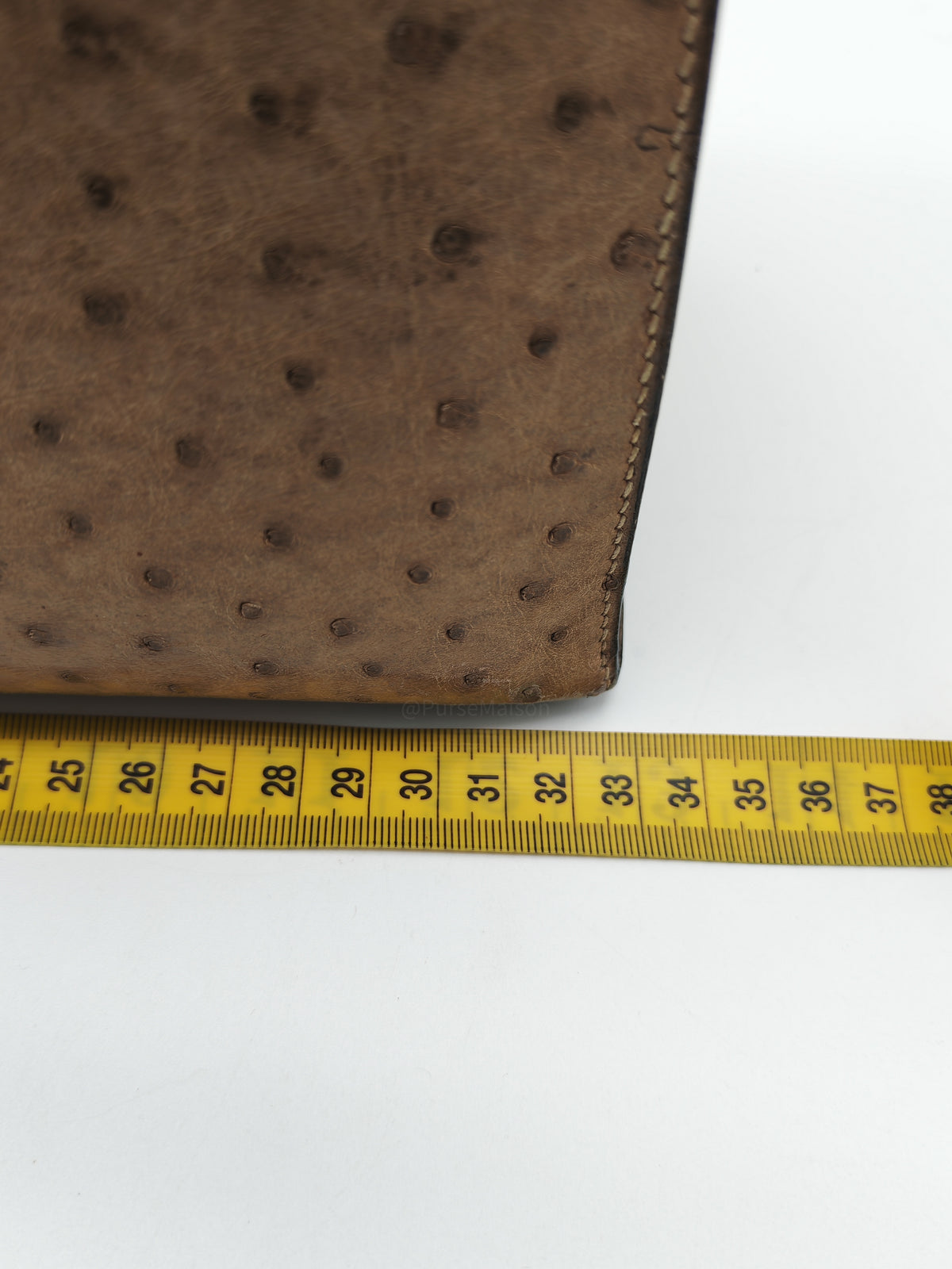 Hermes Kelly 32 Sellier in Mousse Ostrich Leather in Gold Hardware Stamp X Circle (1994) | Purse Maison Luxury Bags Shop