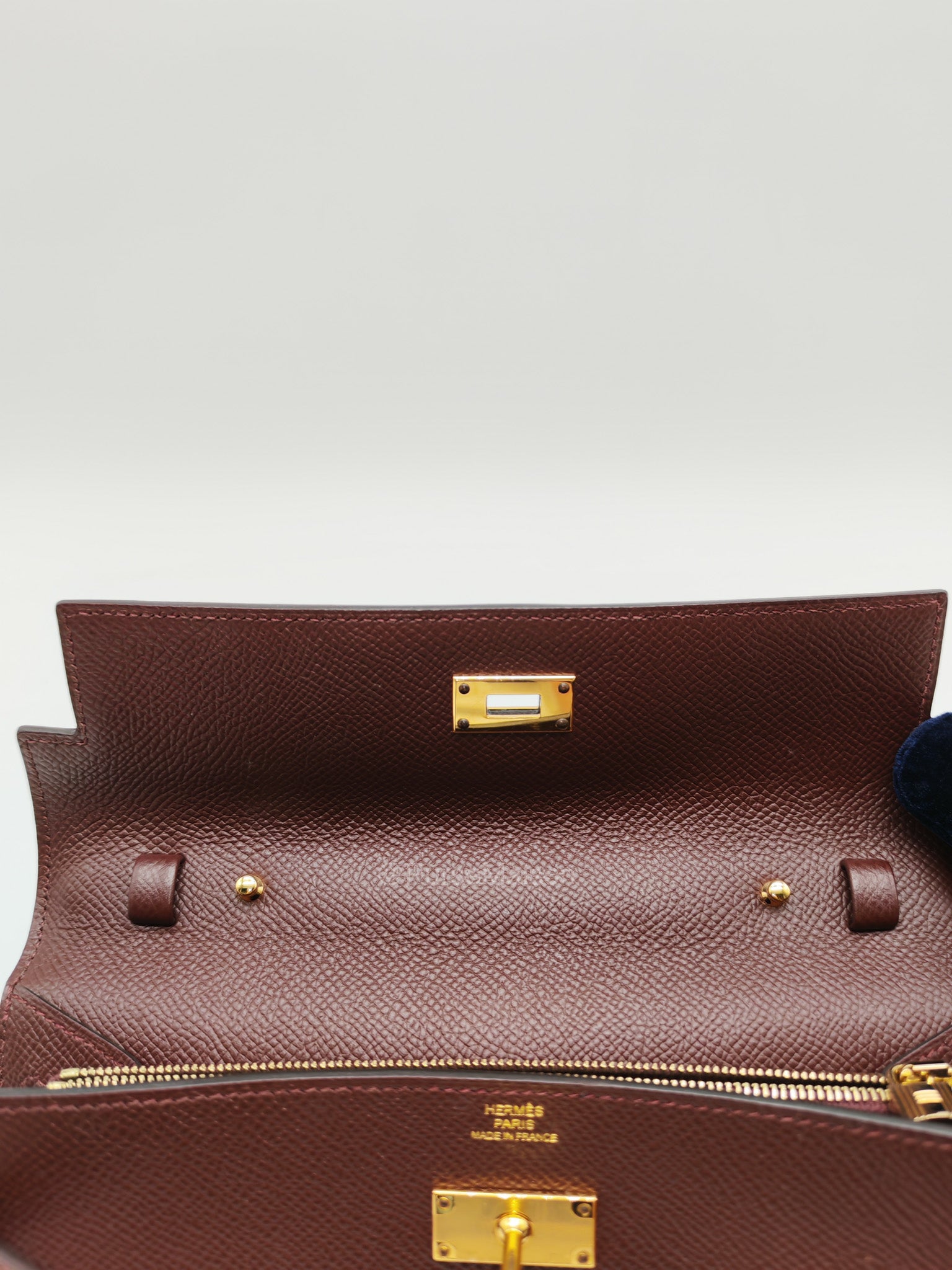 Hermes Kelly to go in Bordeaux Epsom Leather Gold Hardware Stamp U(2022) | Purse Maison Luxury Bags Shop