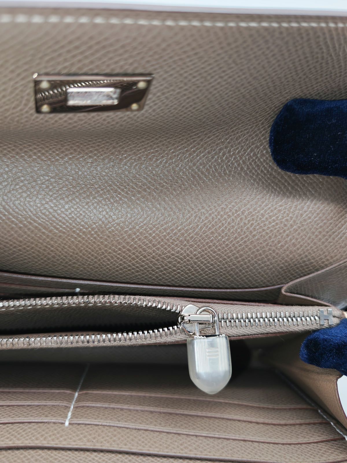 Hermes Kelly Wallet in Etoupe Epsom Leather and Palladium Hardware Stamp A (2017) | Purse Maison Luxury Bags Shop