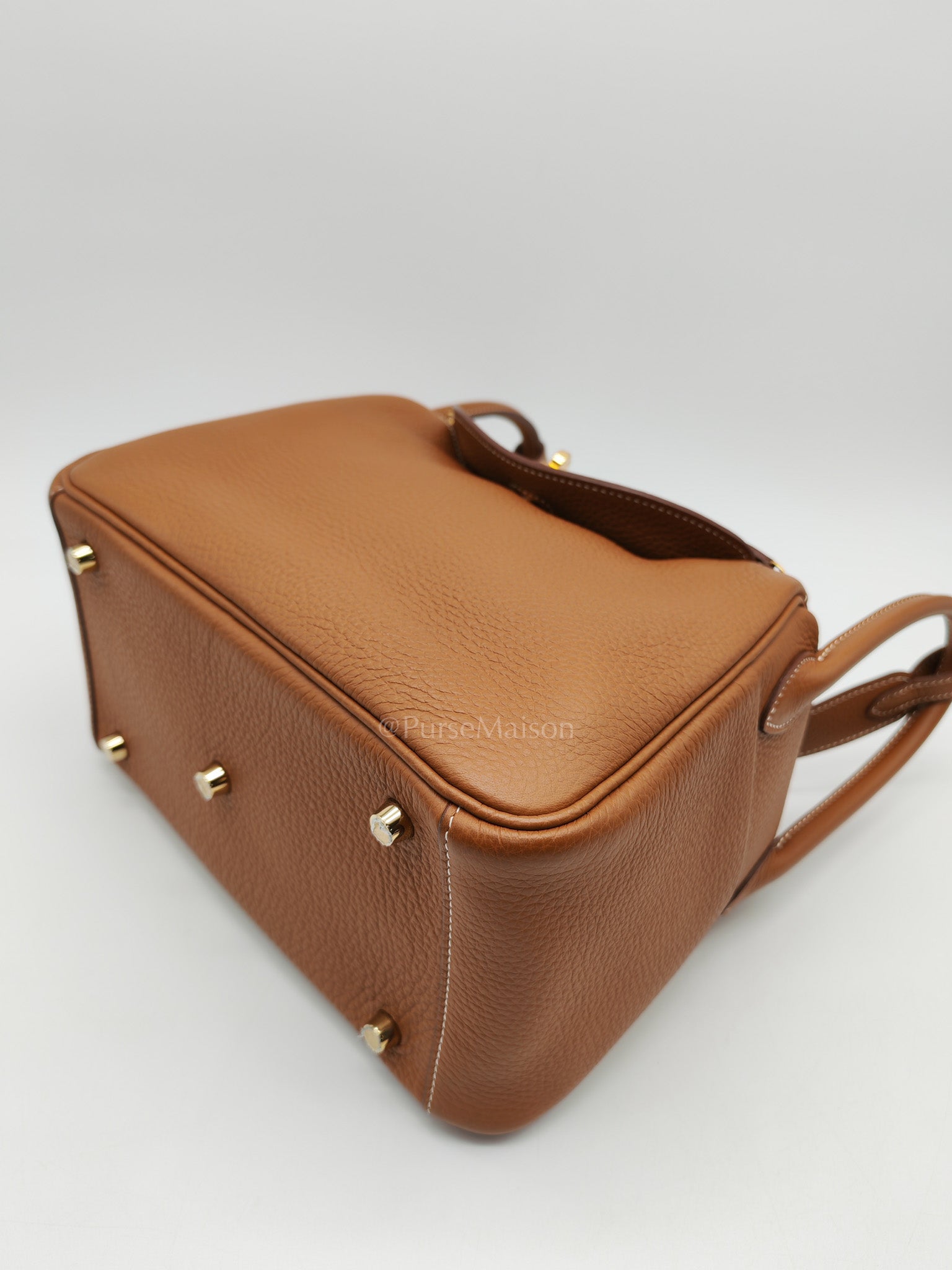 Hermes Lindy 26 in Gold Clemence Leather Gold Hardware Stamp W(2024) | Purse Maison Luxury Bags Shop