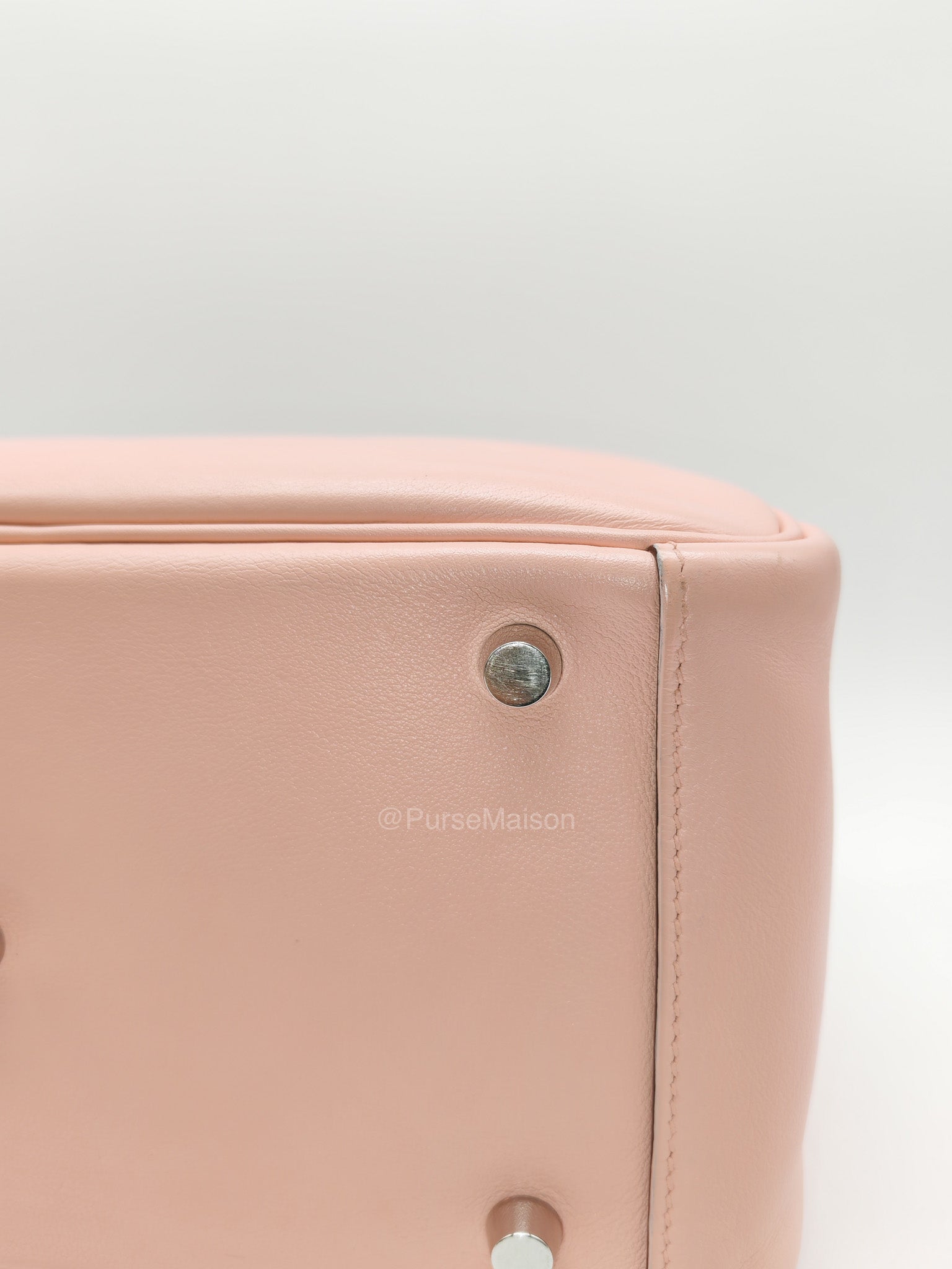 Hermes Lindy 26 in Rose Sakura Swift Leather Palladium Hardware Stamp X(2016) | Purse Maison Luxury Bags Shop