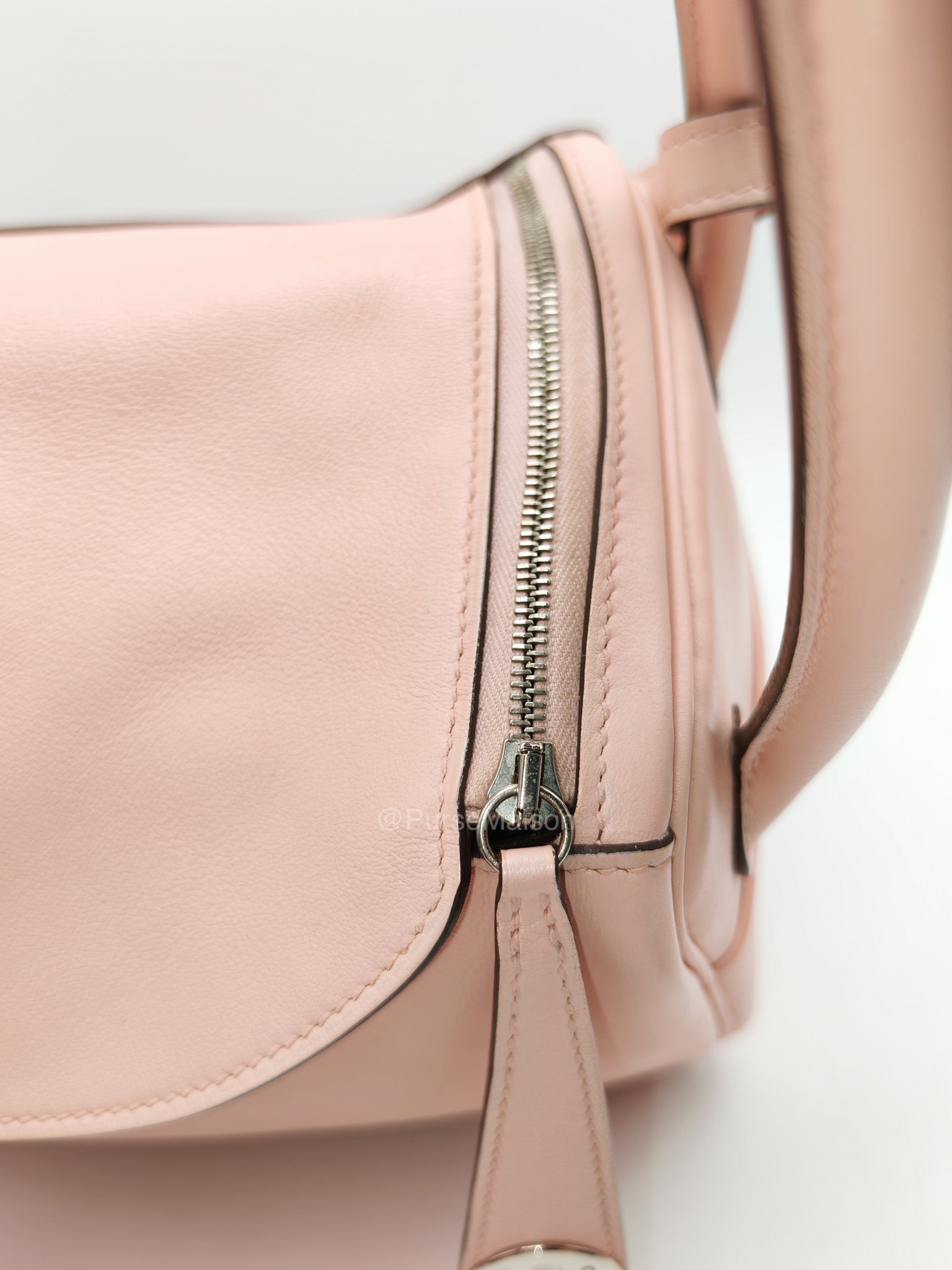 Hermes Lindy 26 in Rose Sakura Swift Leather Palladium Hardware Stamp X(2016) | Purse Maison Luxury Bags Shop