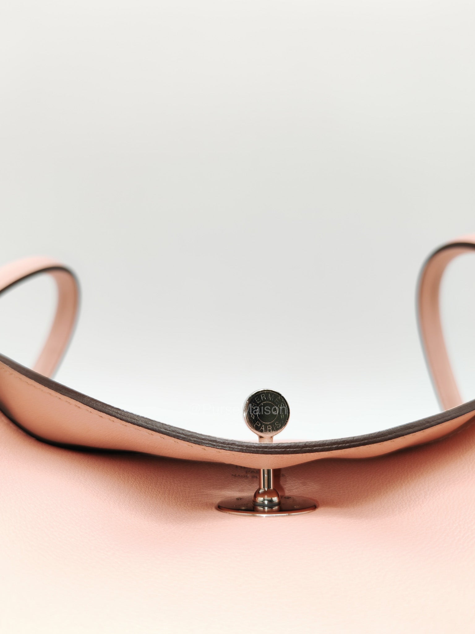 Hermes Lindy 26 in Rose Sakura Swift Leather Palladium Hardware Stamp X(2016) | Purse Maison Luxury Bags Shop
