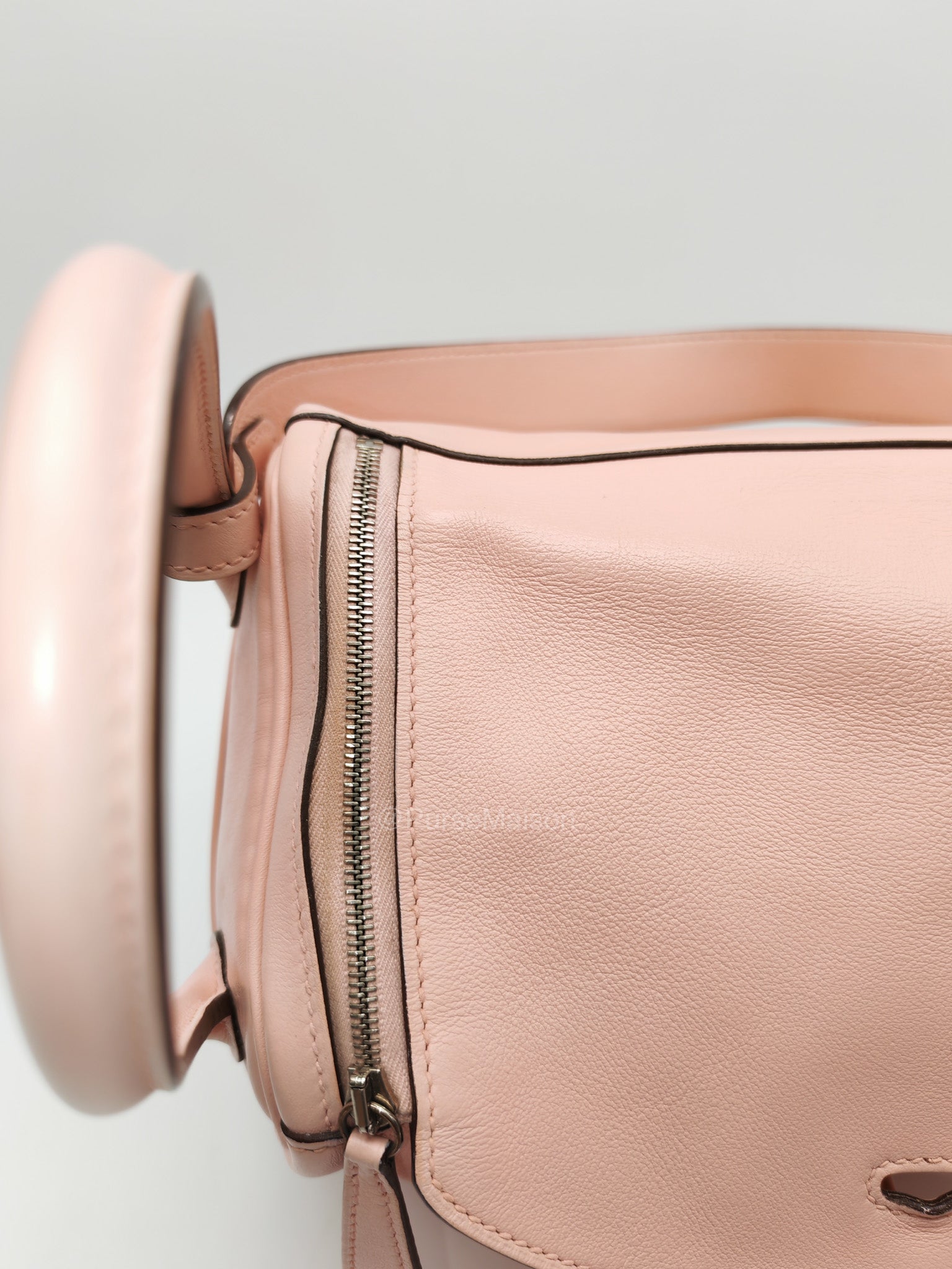 Hermes Lindy 26 in Rose Sakura Swift Leather Palladium Hardware Stamp X(2016) | Purse Maison Luxury Bags Shop